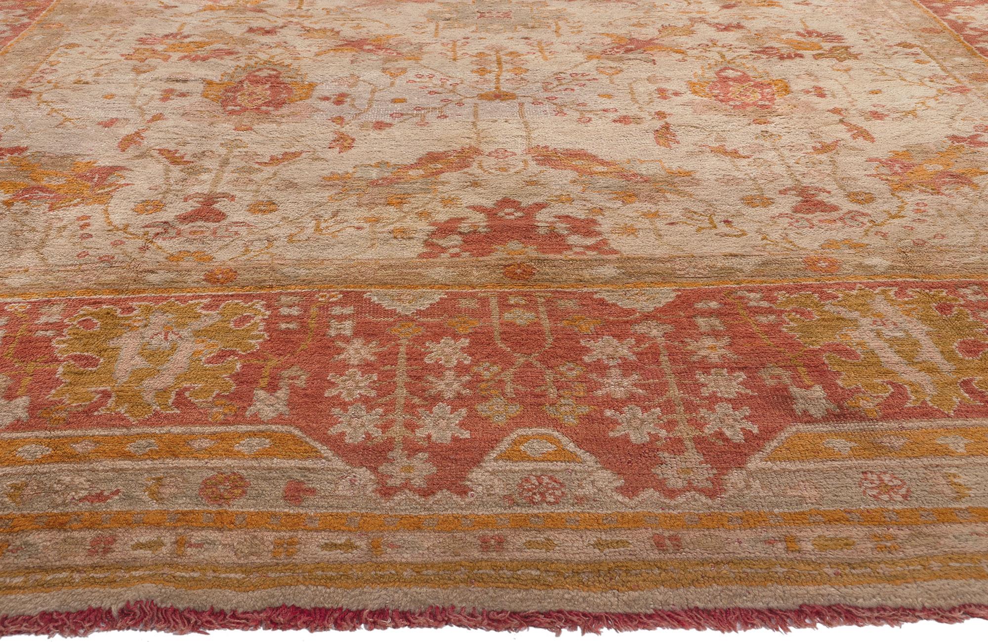 Antiker türkischer Oushak-Teppich, entspannte Vertrautheit trifft auf unaufdringliche Eleganz (Handgeknüpft) im Angebot