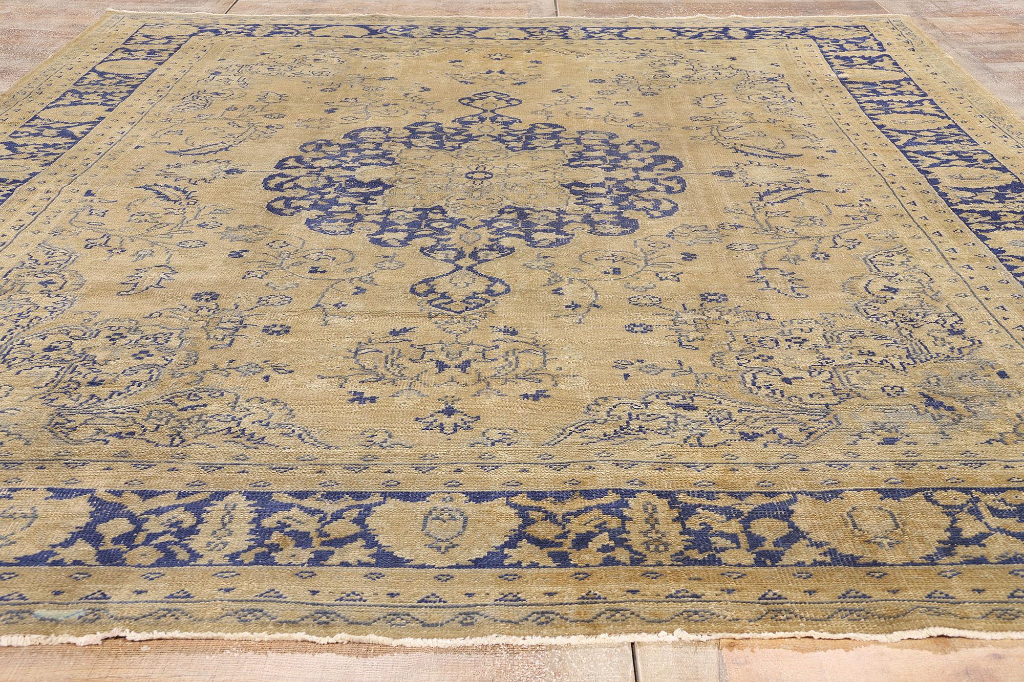 20th Century 1920's Antique Turkish Oushak Rug with Traditional Style For Sale