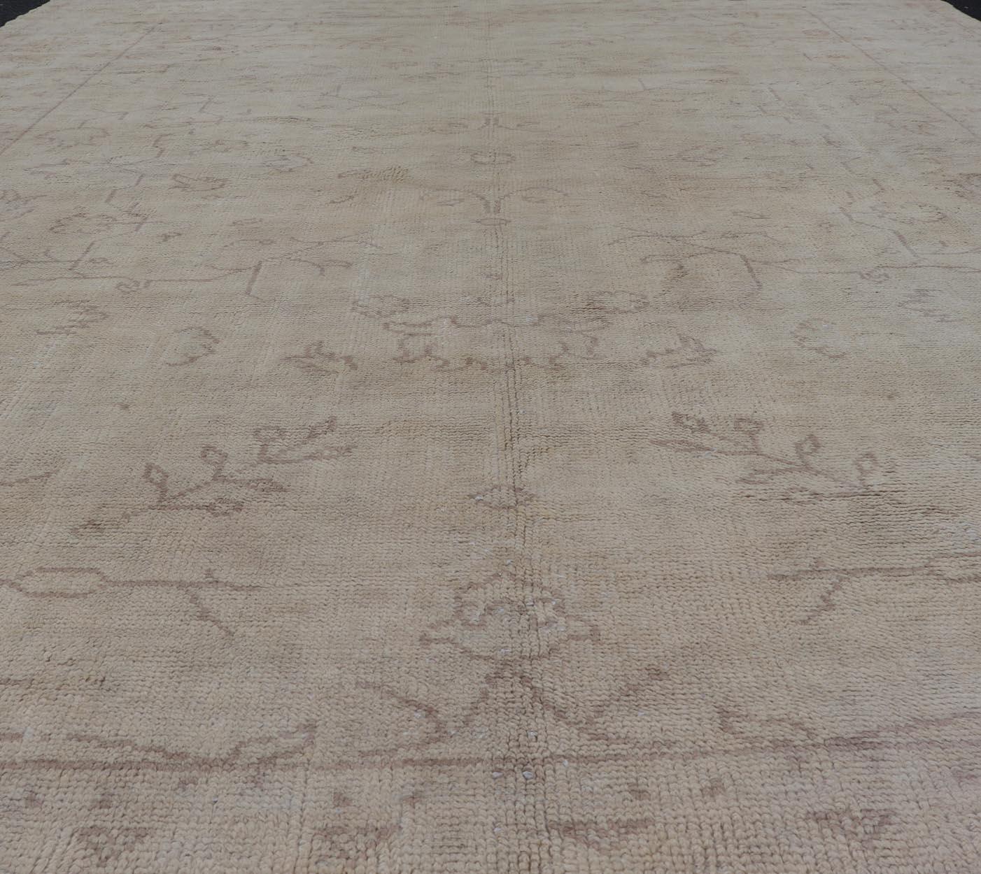 Antique Turkish Oushak Rug with all Over Design in White and Muted Design In Good Condition For Sale In Atlanta, GA