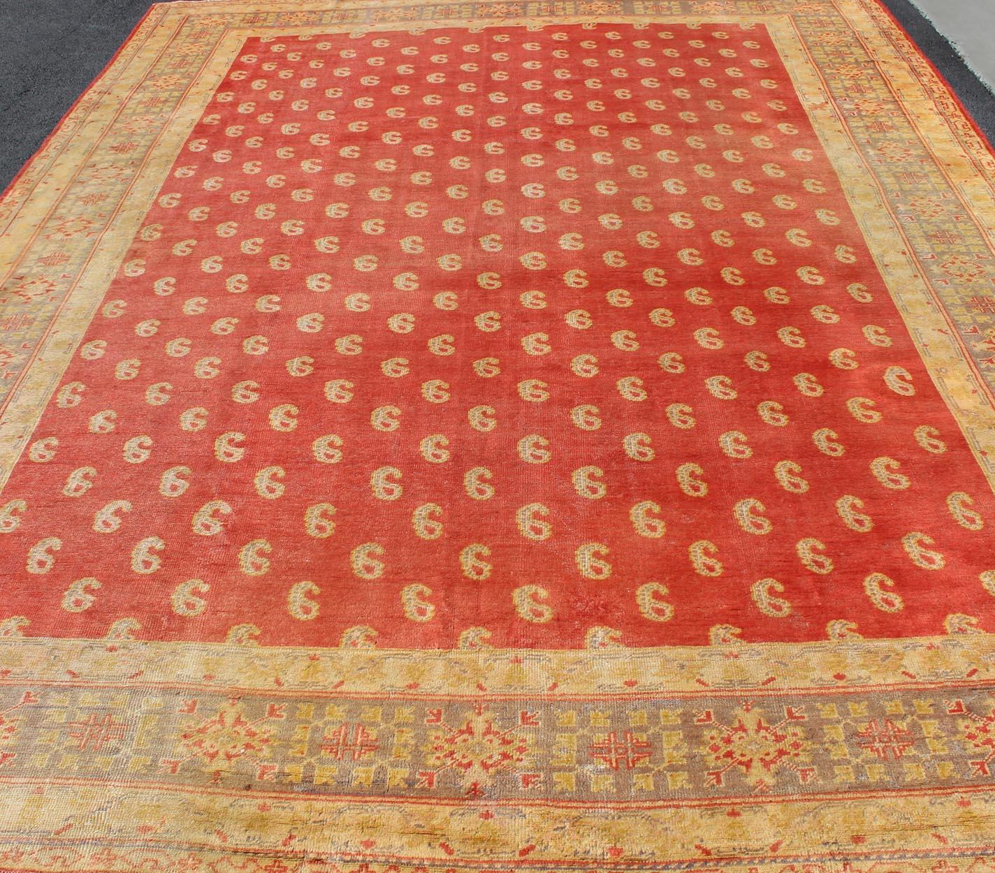 Antique Turkish Oushak Rug with All-Over Design with Red, Light Green and Gold For Sale 4
