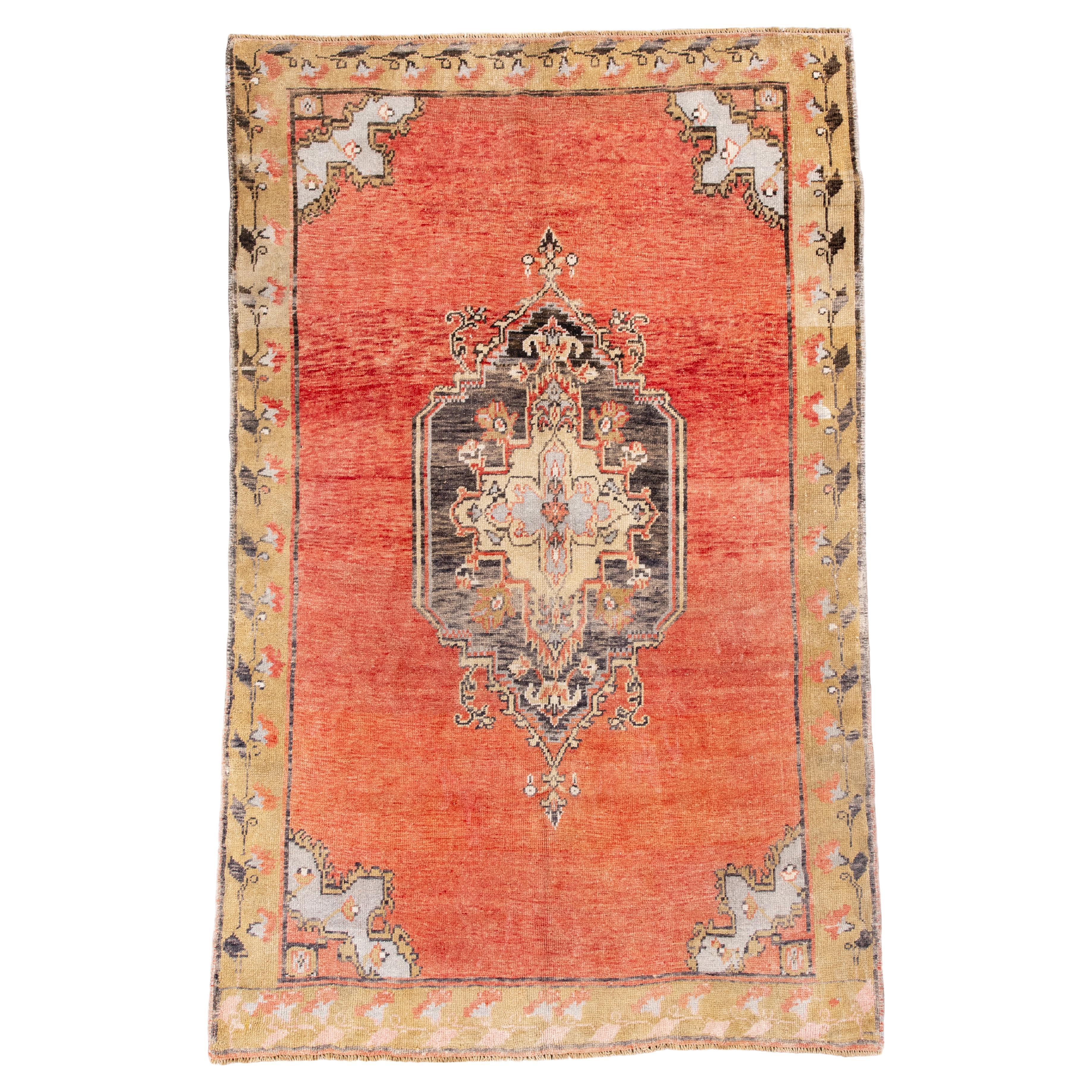 Antique Turkish Oushak Rug with Central Medallion in Soft Charcoal 
Apricot For Sale