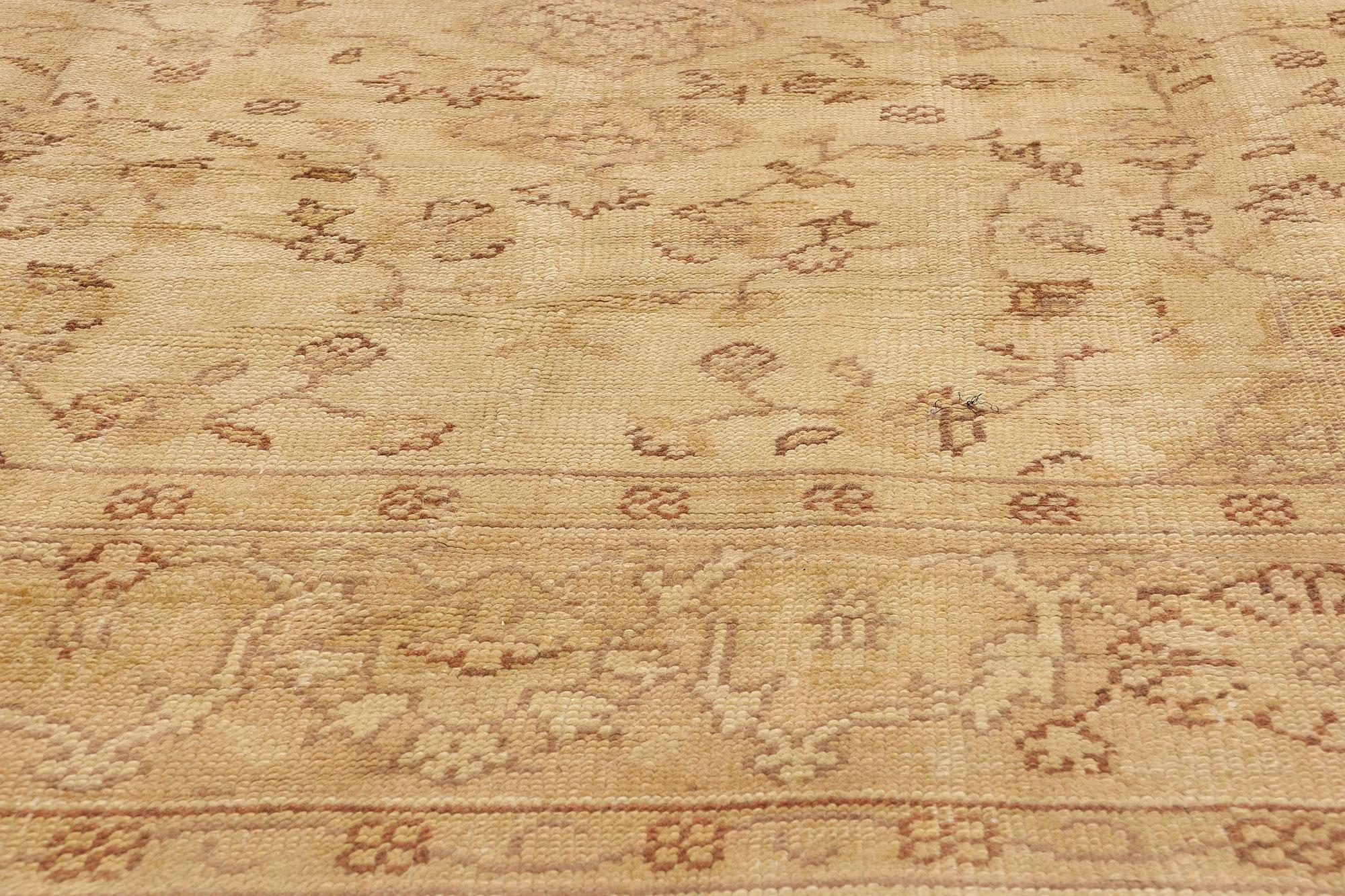 1910's Antique Neutral Turkish Oushak Rug with Organic Modern Style In Good Condition For Sale In Dallas, TX