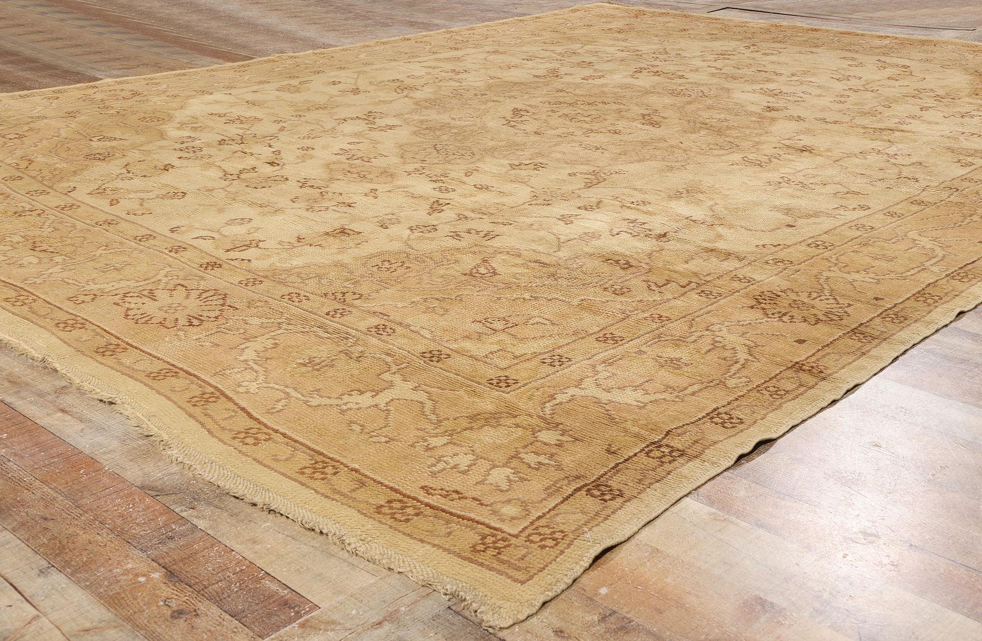 1910's Antique Neutral Turkish Oushak Rug with Organic Modern Style For Sale 1
