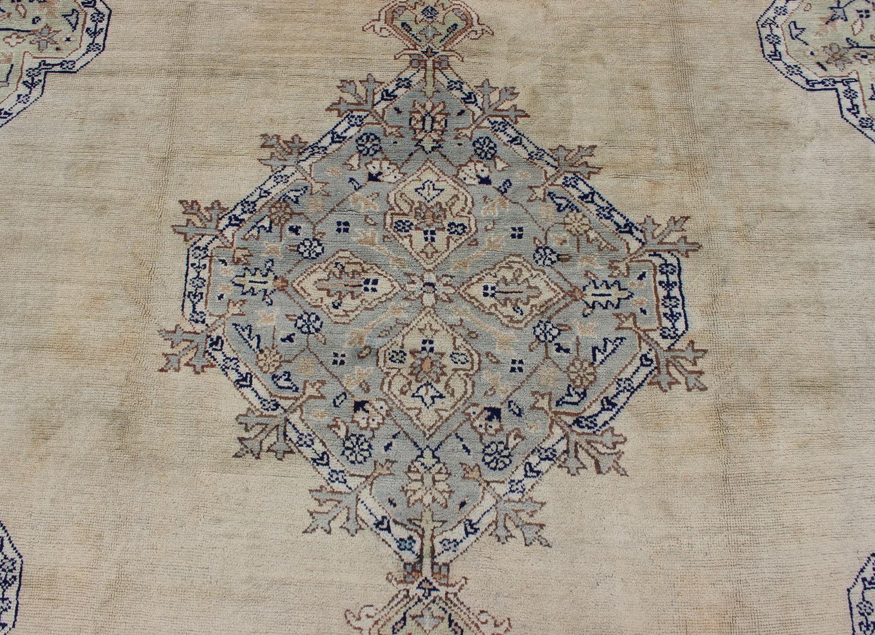 Antique Turkish Oushak with Geometric Motifs in Champagne Field and Accent Blue For Sale 4