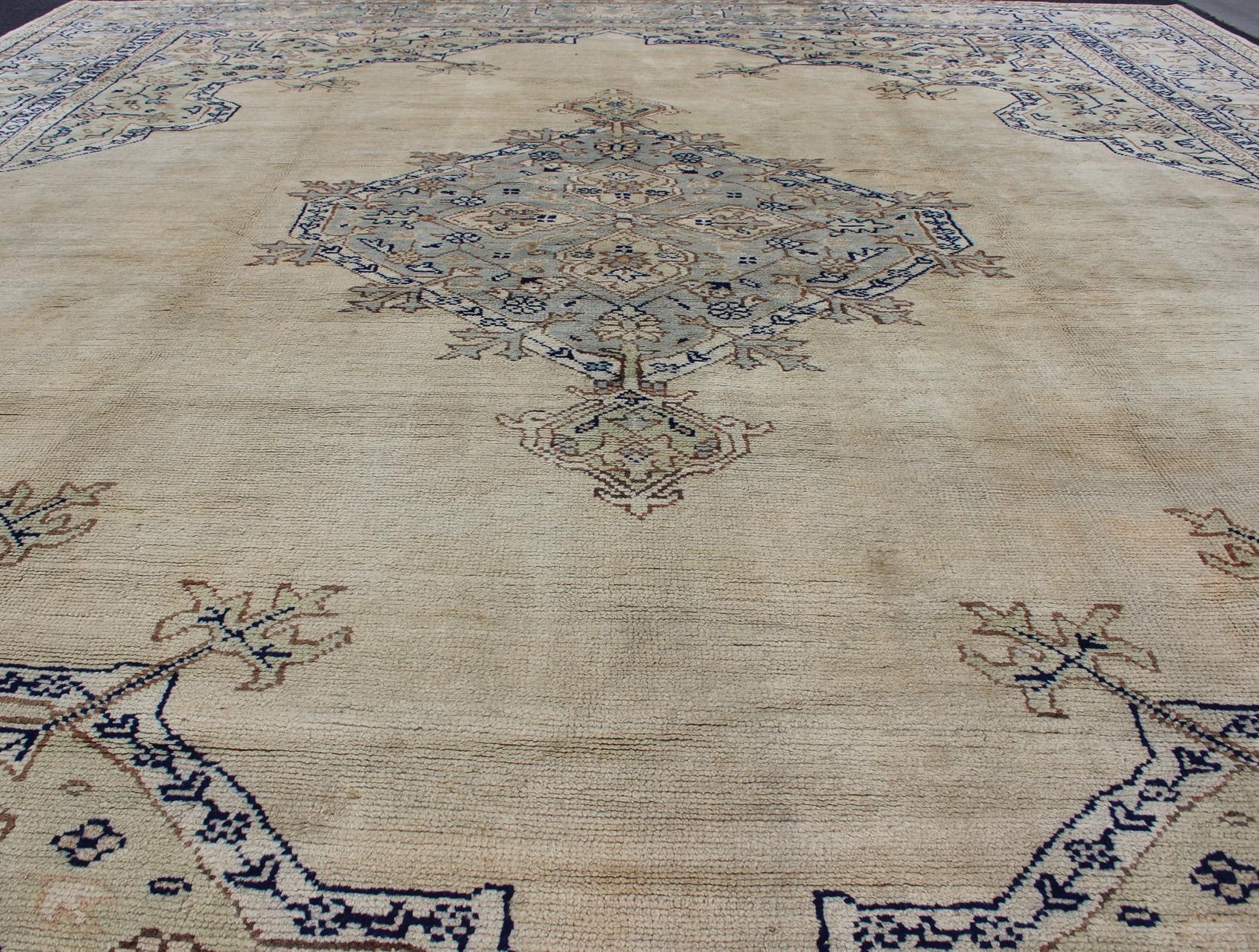 Antique Turkish Oushak with Geometric Motifs in Champagne Field and Accent Blue For Sale 3