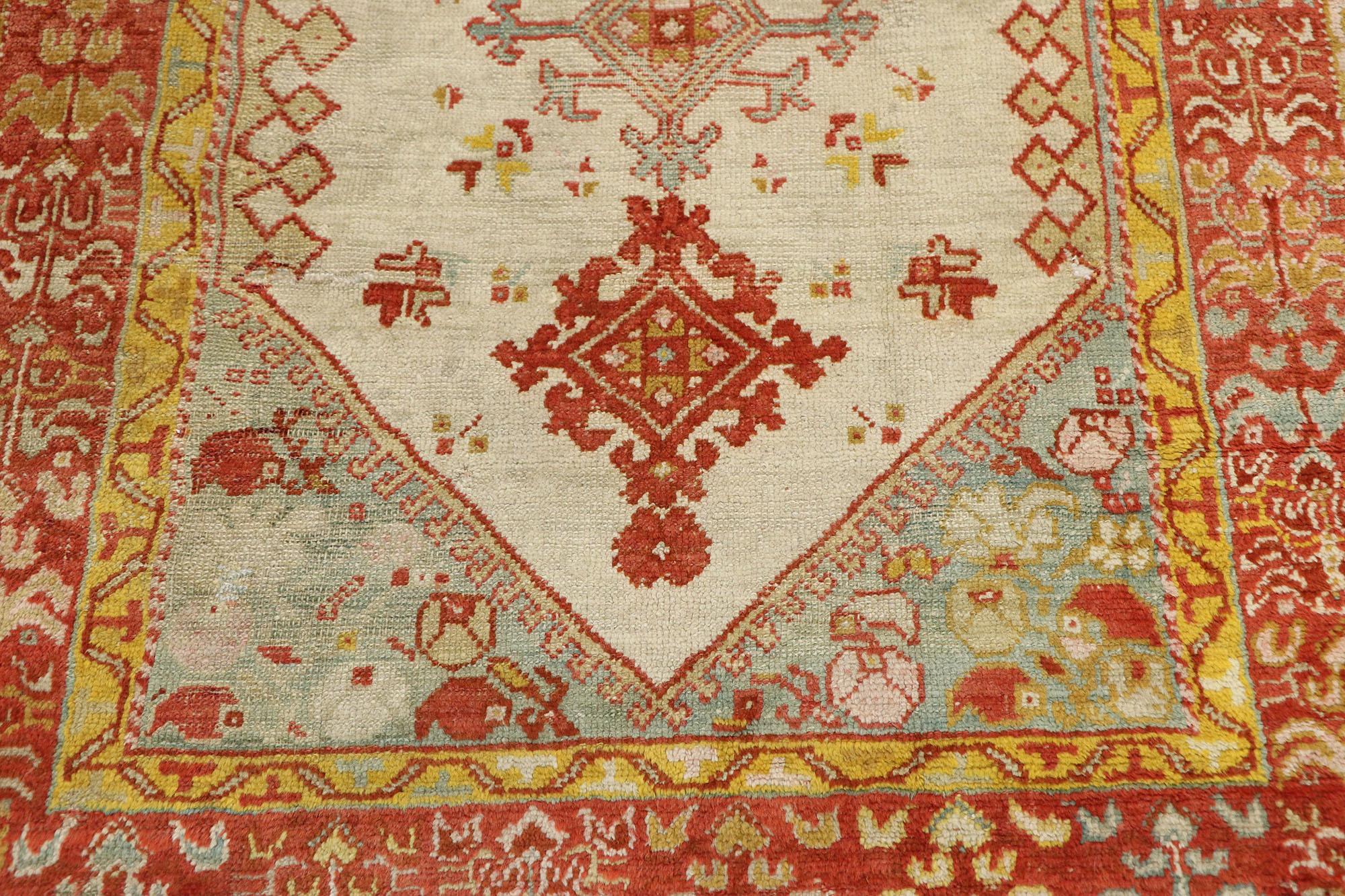 Antique Turkish Oushak Rug with Northwestern Style In Good Condition For Sale In Dallas, TX