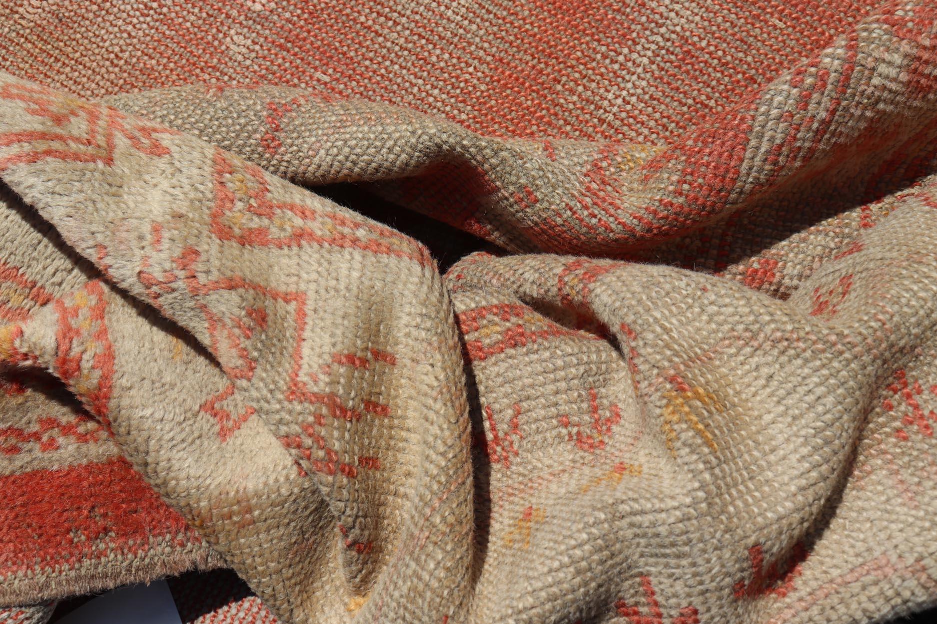Antiker türkischer Oushak-Teppich mit weichem Apricot-Feld und verblasstem Creme 11'5 x 15'0 im Angebot 3