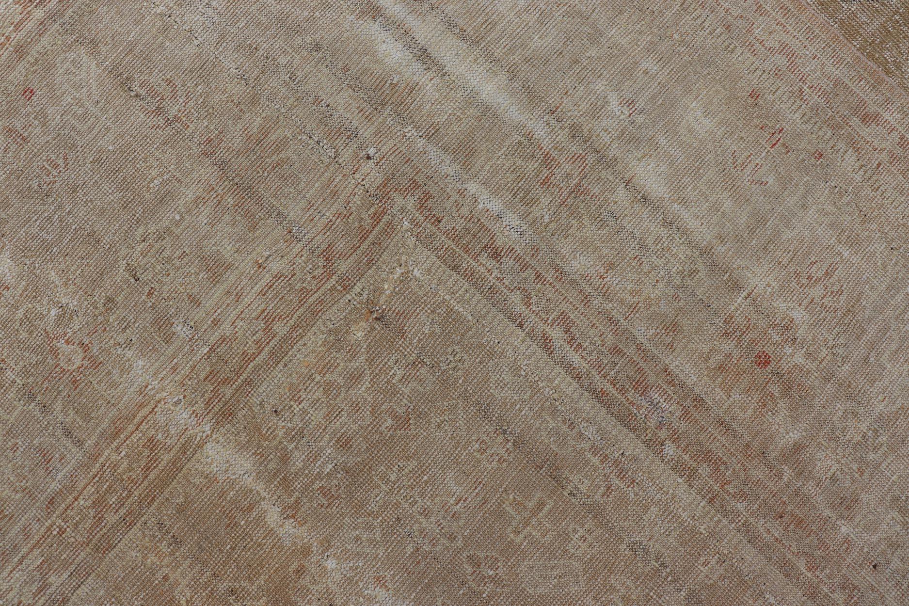 Tappeto antico turco Oushak con toni morbidi di cammello e grigio scuro 12'0 x 18'5 in vendita 8