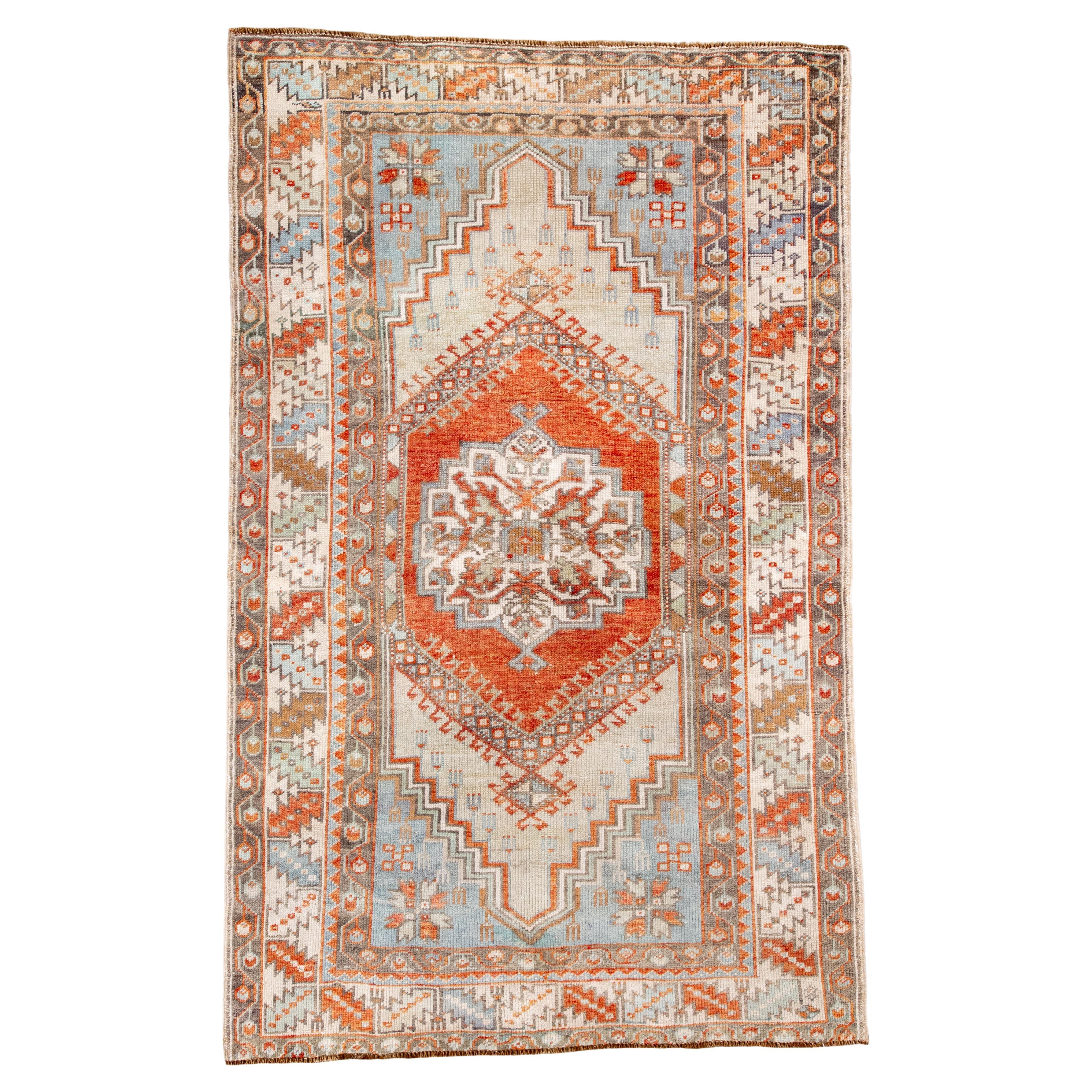 Antique Turkish Oushak Rug with Soft Coral and Sky Blue en venta