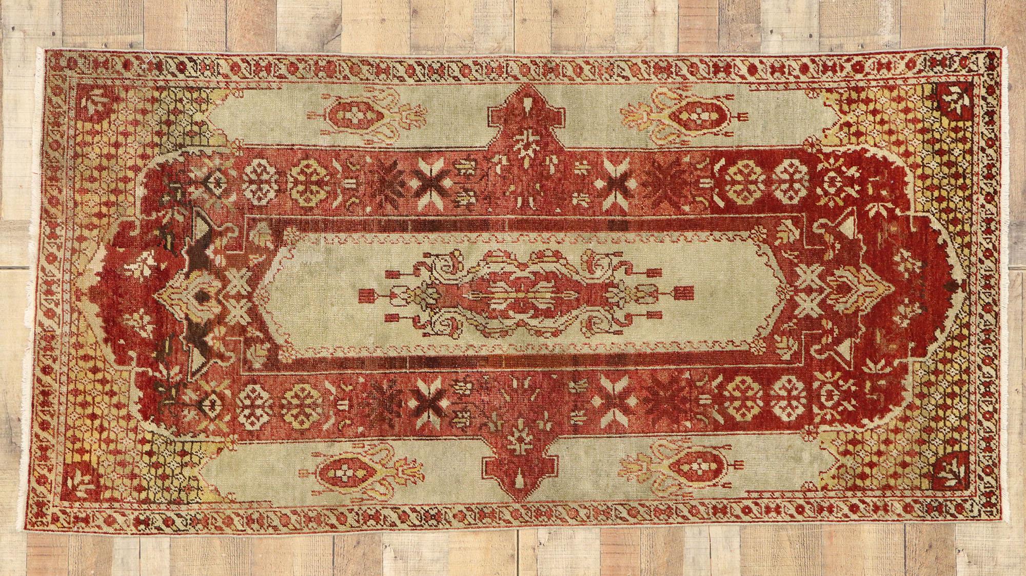 Antique Turkish Oushak Rug with Traditional Style For Sale 2