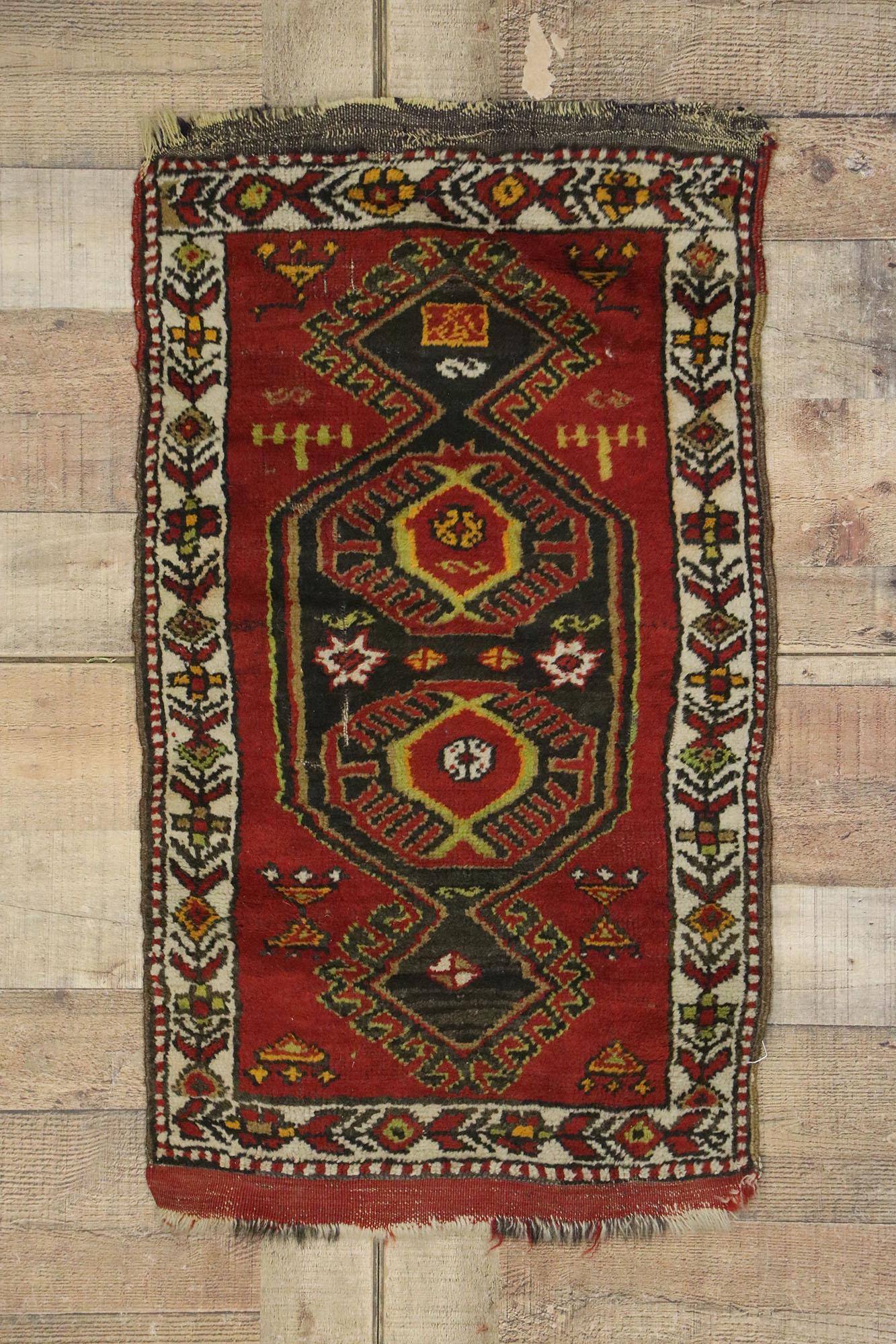 Antique Turkish Oushak Rug with Tribal Style For Sale 2