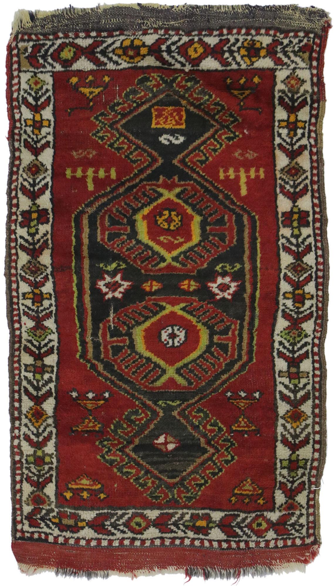 Antique Turkish Oushak Rug with Tribal Style For Sale 3