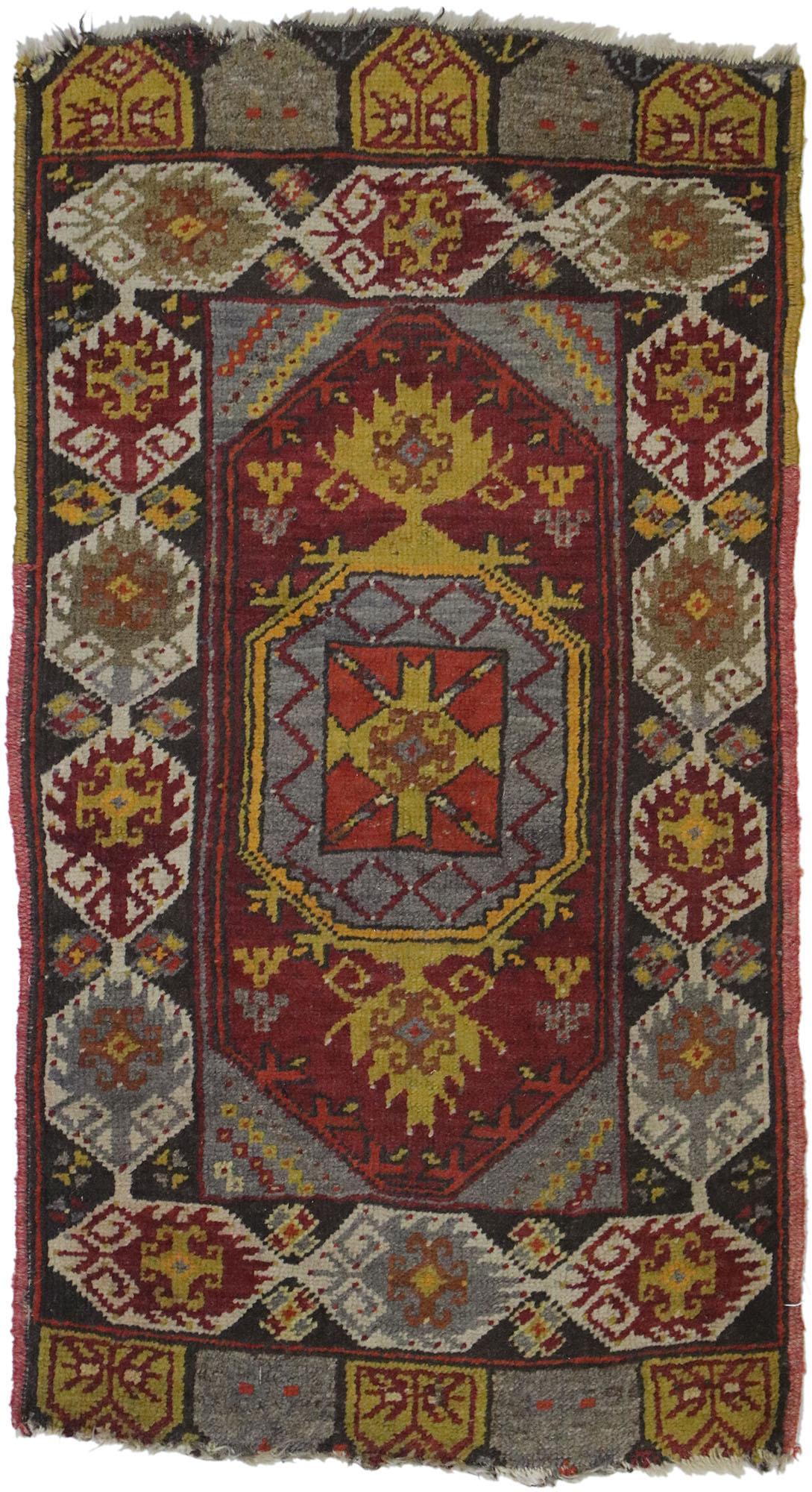 Antigua alfombra turca Oushak de estilo tribal en venta 2