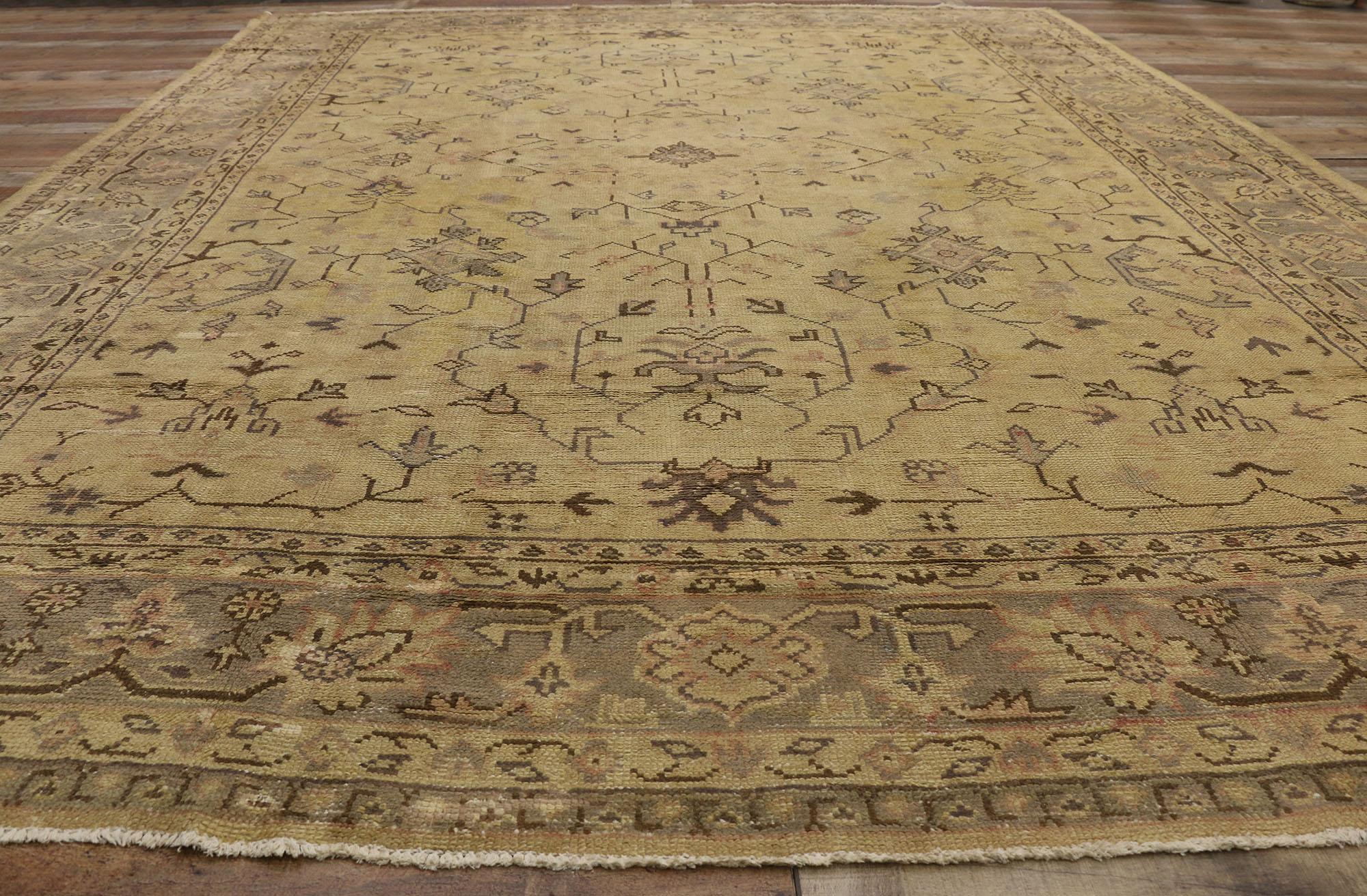 Laine Ancien tapis turc Oushak au style toscan chaleureux en vente