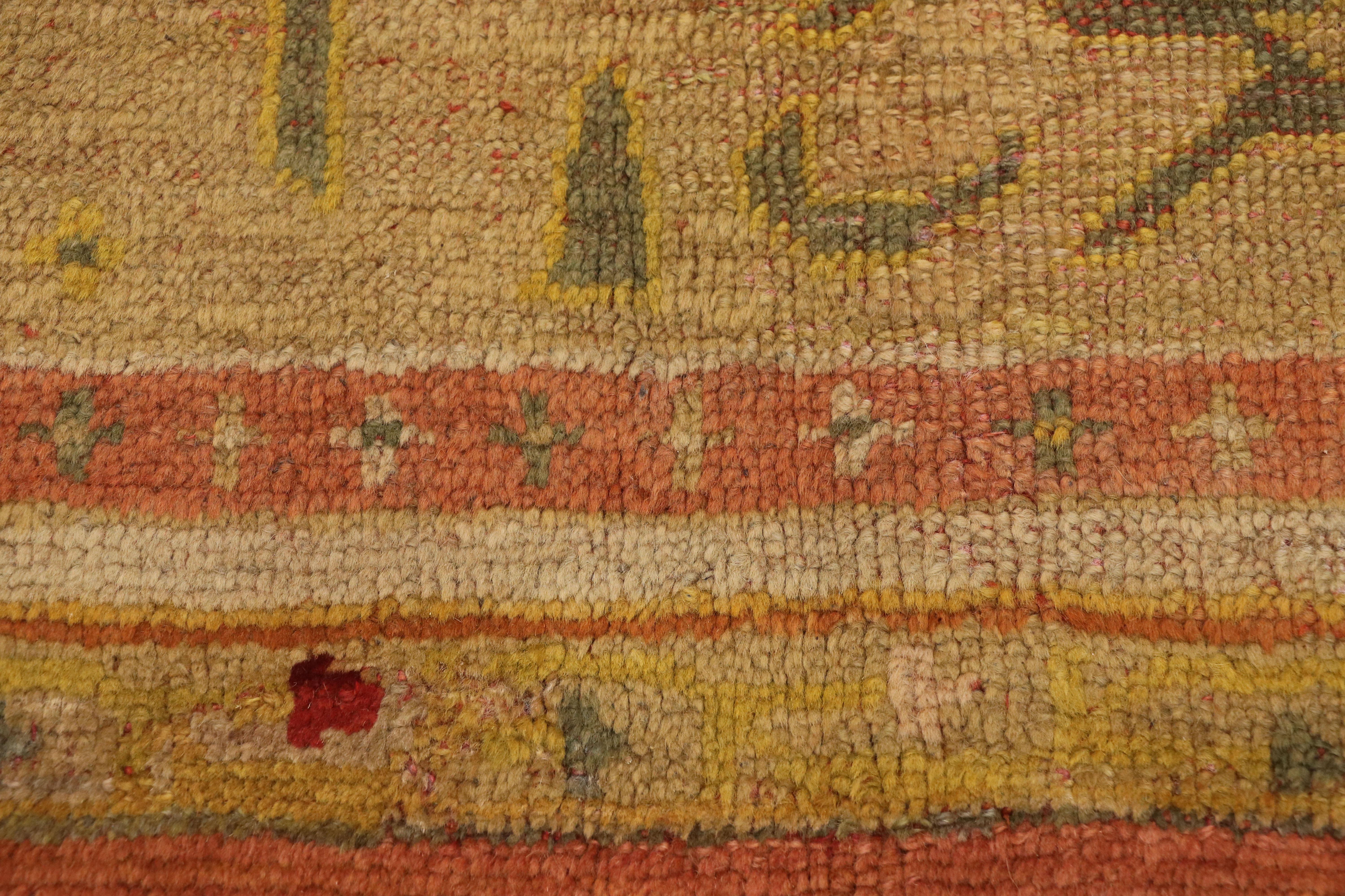 Antiker türkischer Oushak-Teppich mit Lebensbaum-Motiv (Handgeknüpft) im Angebot
