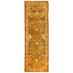 Tapis de couloir turc ancien Oushak. 3 pieds 10 pouces x 11 pieds 10 pouces