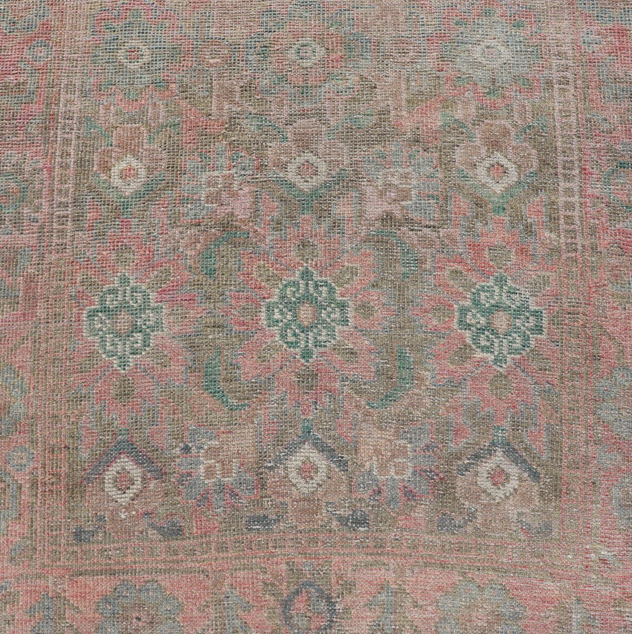 Antiker türkischer Oushak-Läufer mit gedeckten Blumenmuster in gedämpften Mustern 3'1