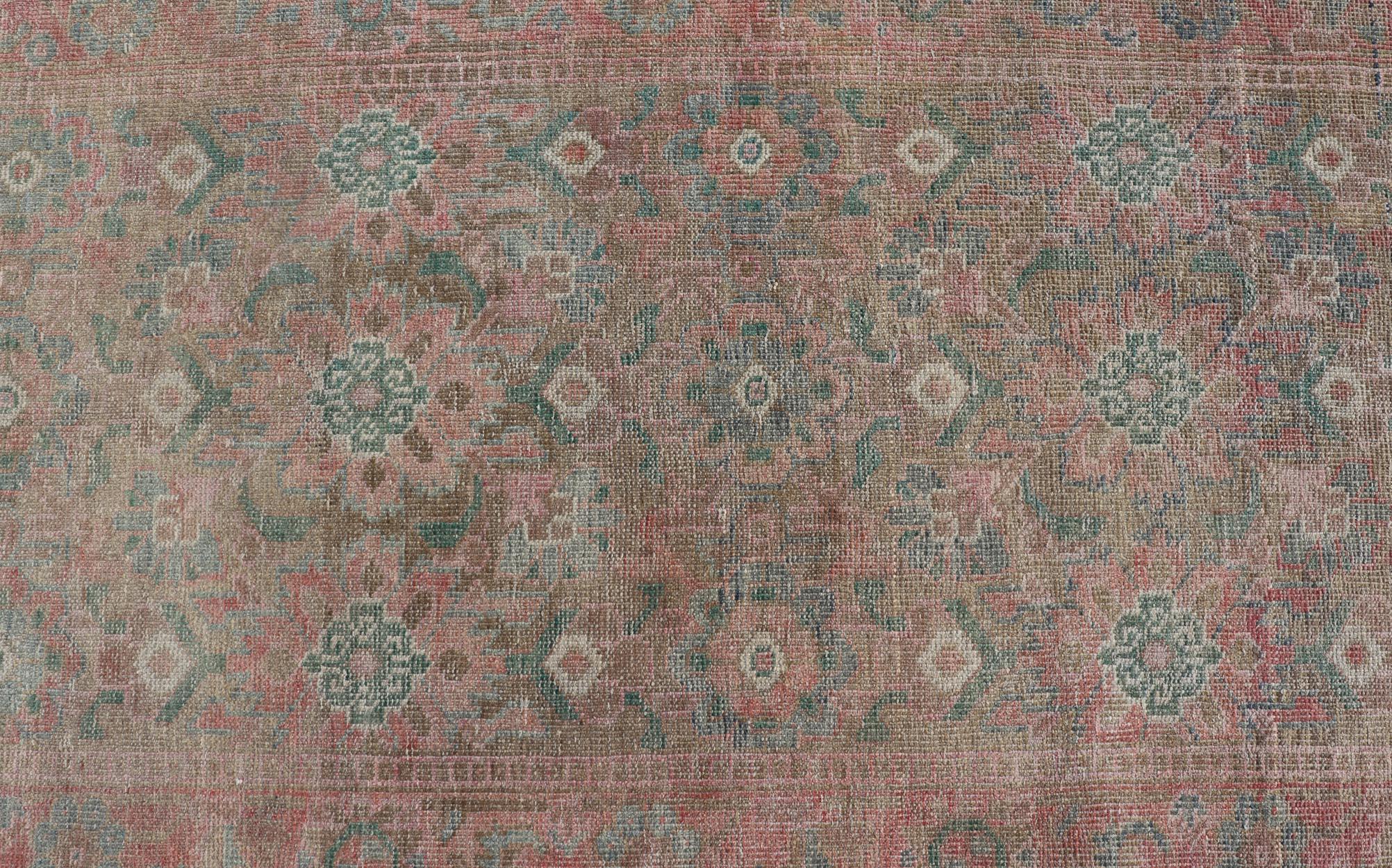 Antiker türkischer Oushak-Läufer mit gedeckten Blumenmuster in gedämpften Mustern 3'1