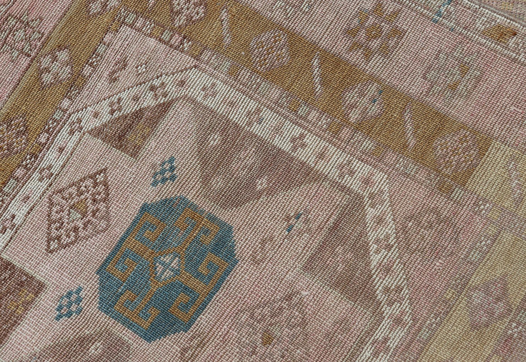 Antiker türkischer Oushak-Läufer mit geometrischem Medaillon-Design 3'2