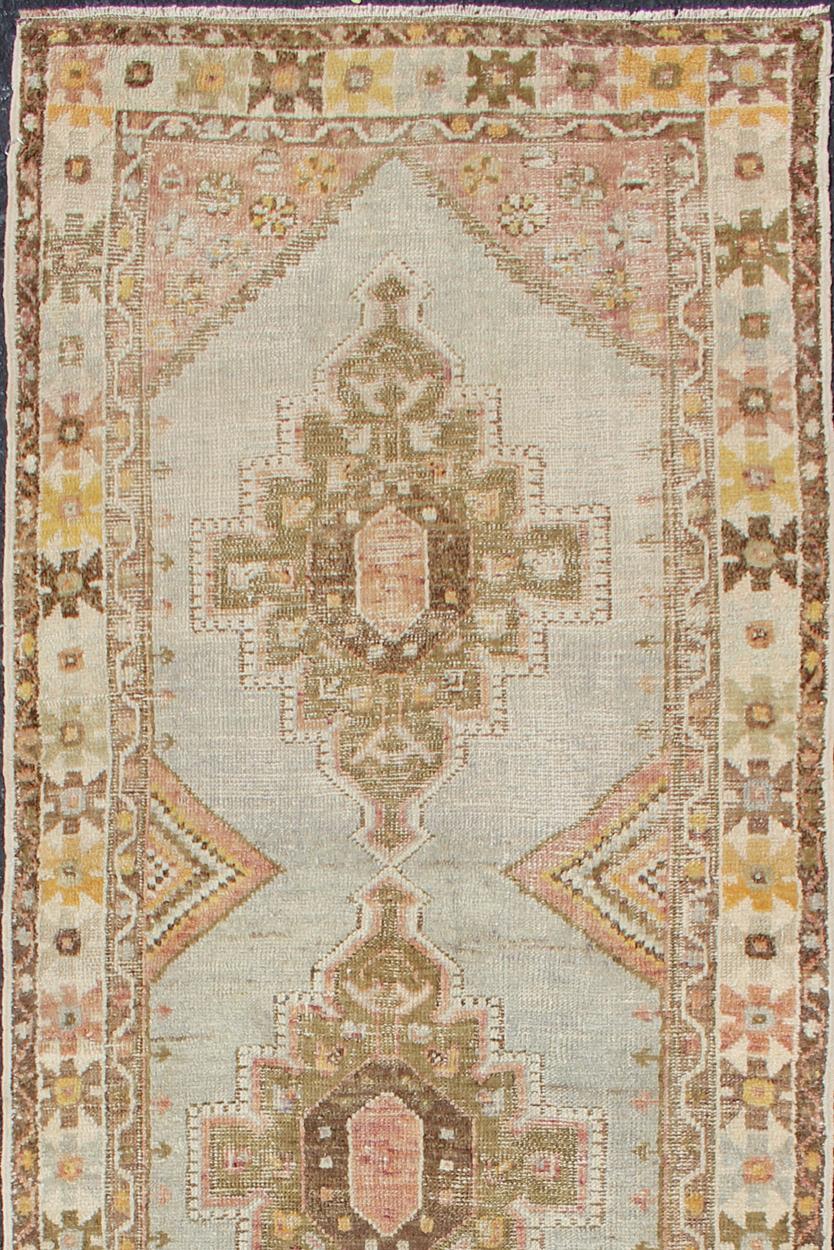 Antique Turkish Oushak Runner with Three-Layered Medallions In Good Condition In Atlanta, GA