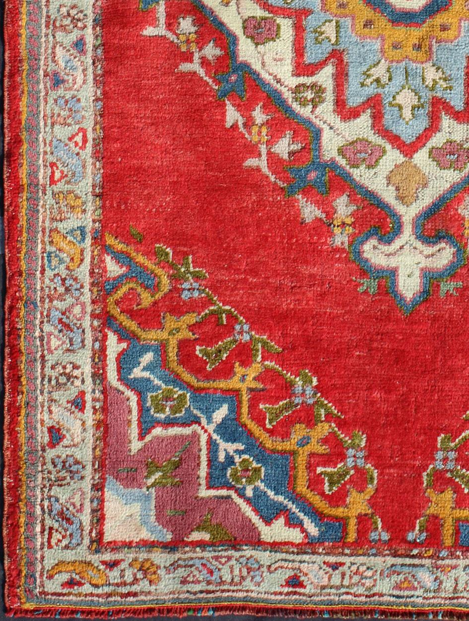 Antique Turkish Oushak Small Rug in Red, Blue, Lavender, Orange & Green In Excellent Condition For Sale In Atlanta, GA