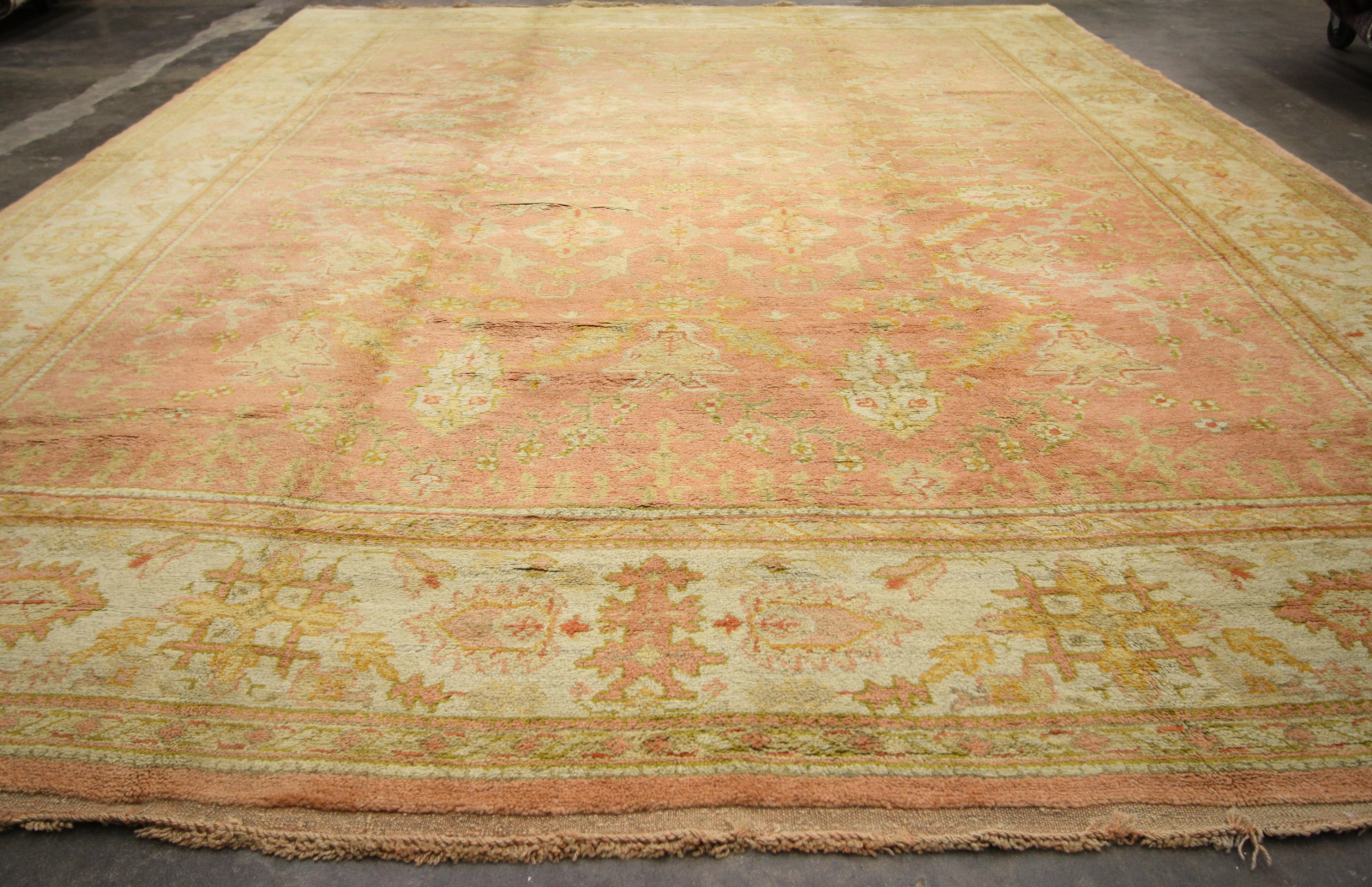 Antique Turkish Oushak with Rustic Georgian Farmhouse Style and Pastel Colors In Good Condition For Sale In Dallas, TX