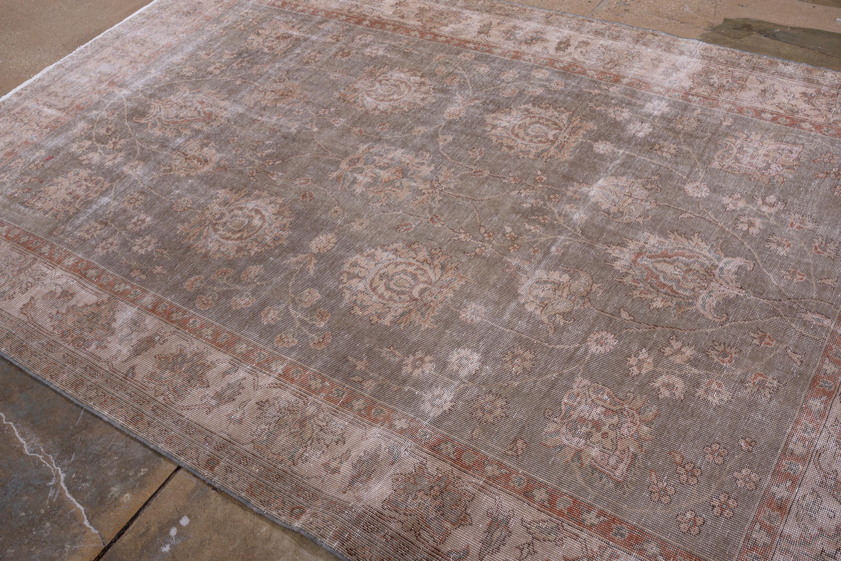 Antico Oushak turco con design a palmette in vendita 1