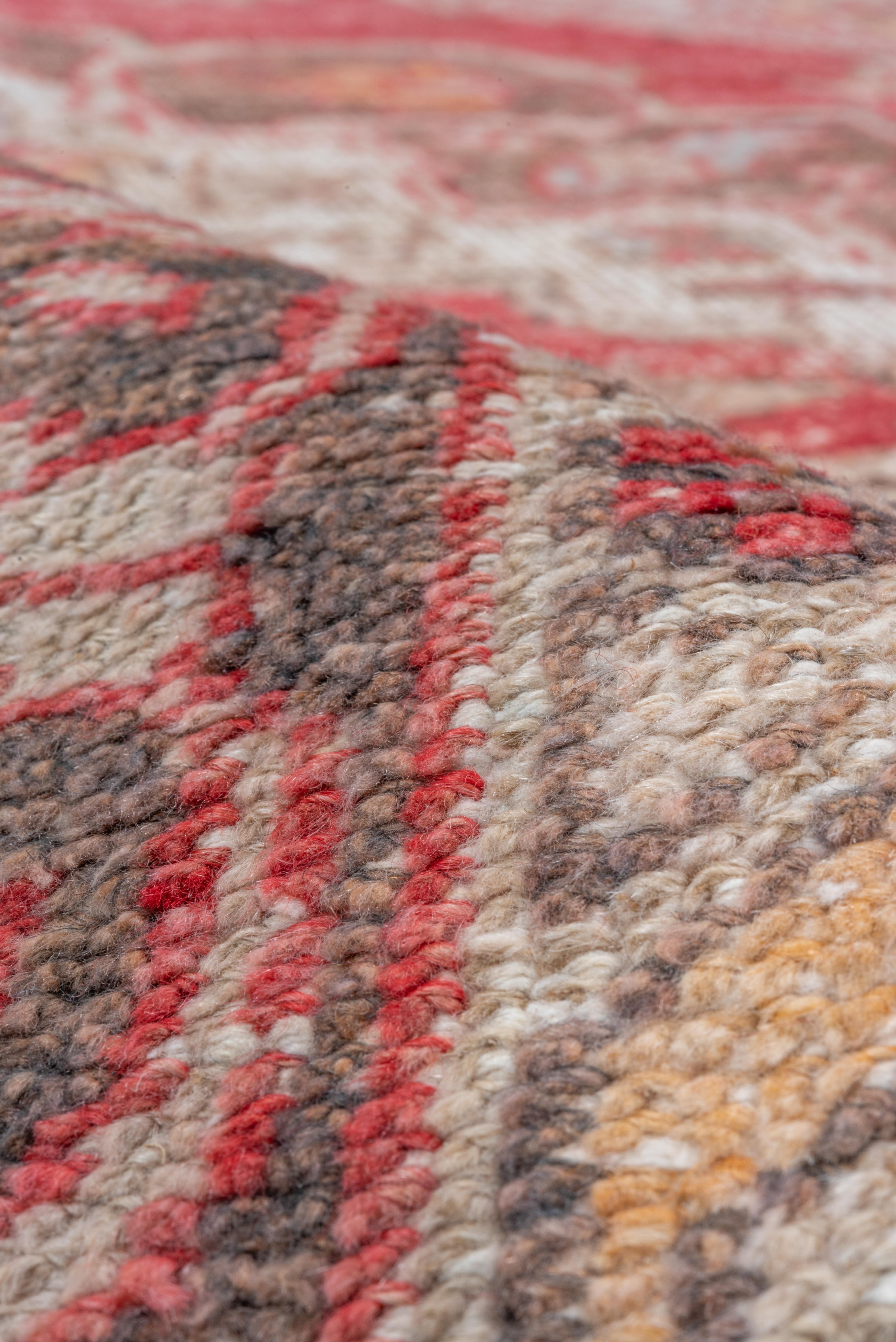 Turc Tapis turc ancien Oushak : harmonie de rouges et d'oranges au design typique en vente