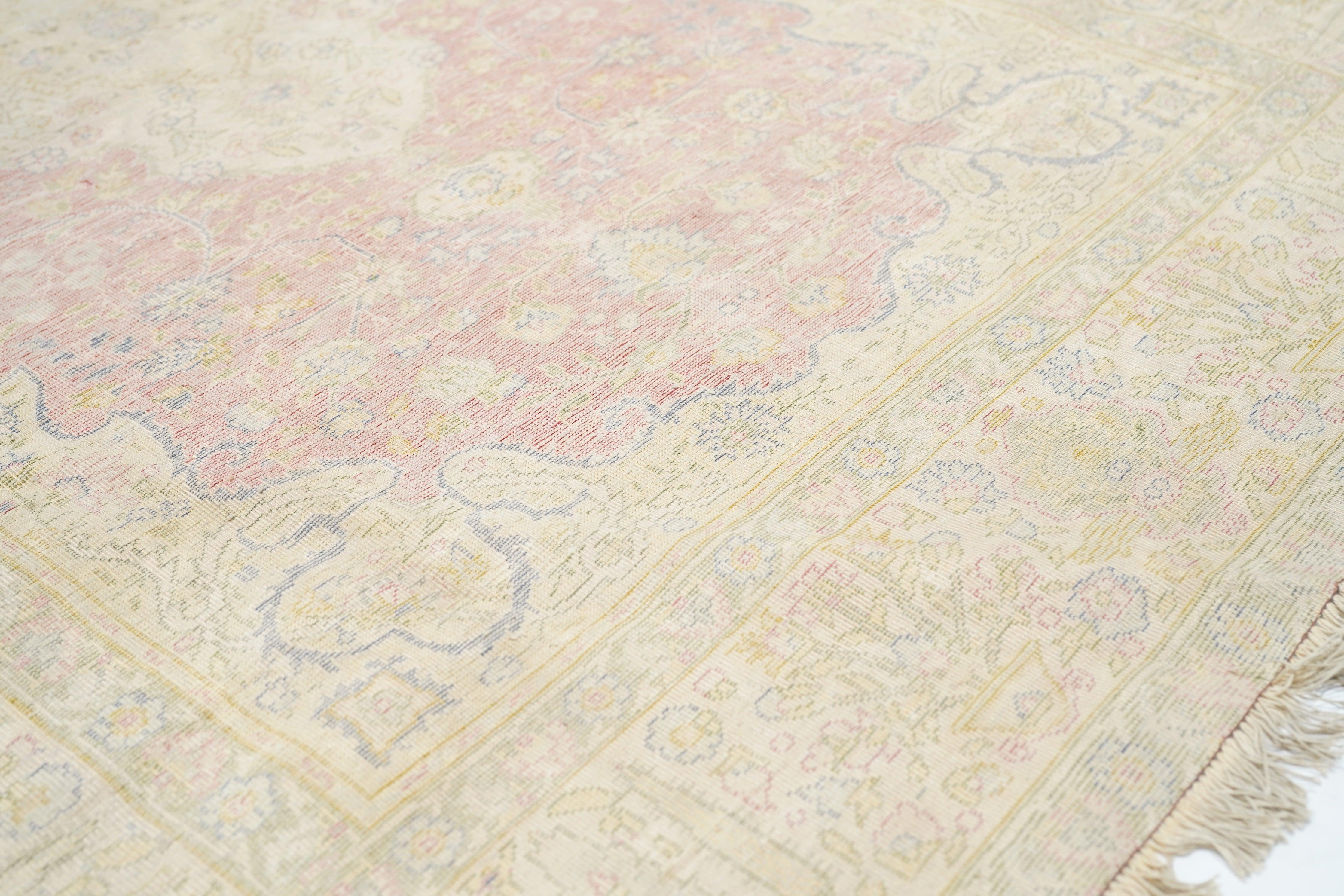 Antiker türkischer Teppich 4'0'' x 5'7'' (Baumwolle) im Angebot