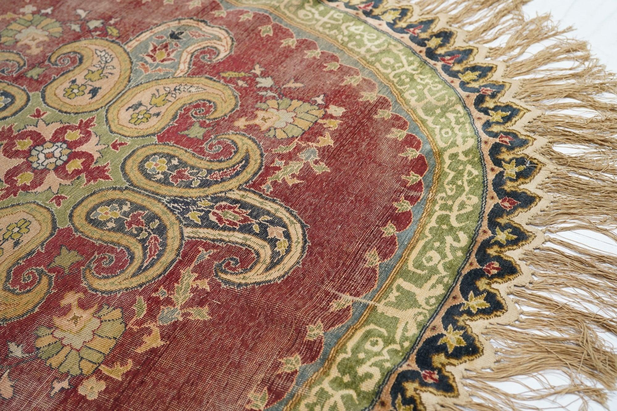 Alfombra Turca Antigua 4'5'' x 4'6'' Seda en venta