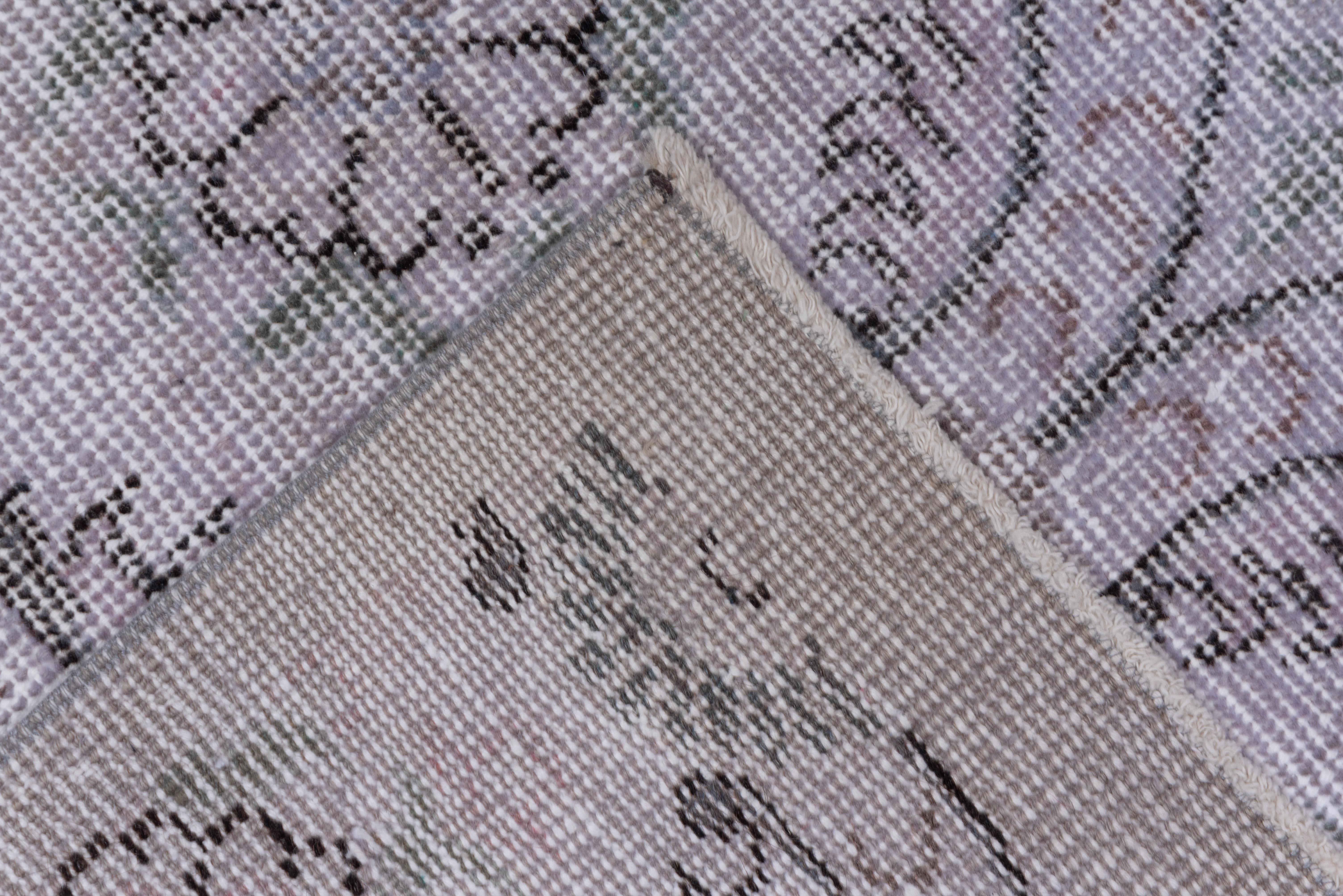 Antiker türkischer Teppich in Elfenbein-Eisblau  (Wolle) im Angebot
