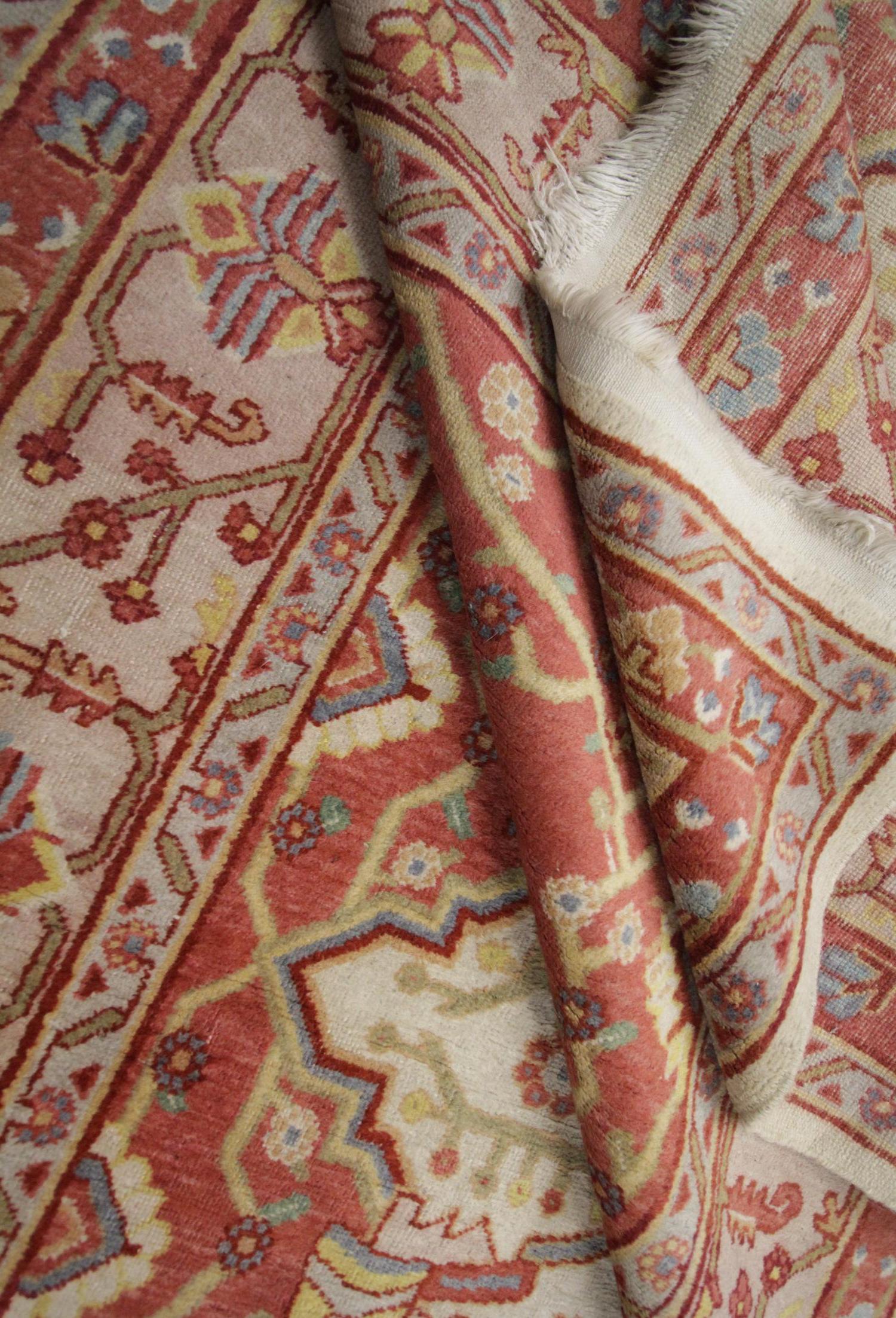 Antiker türkischer Teppich:: Pastell Wolle Rost Handgefertigter Teppich (Organisches Material) im Angebot