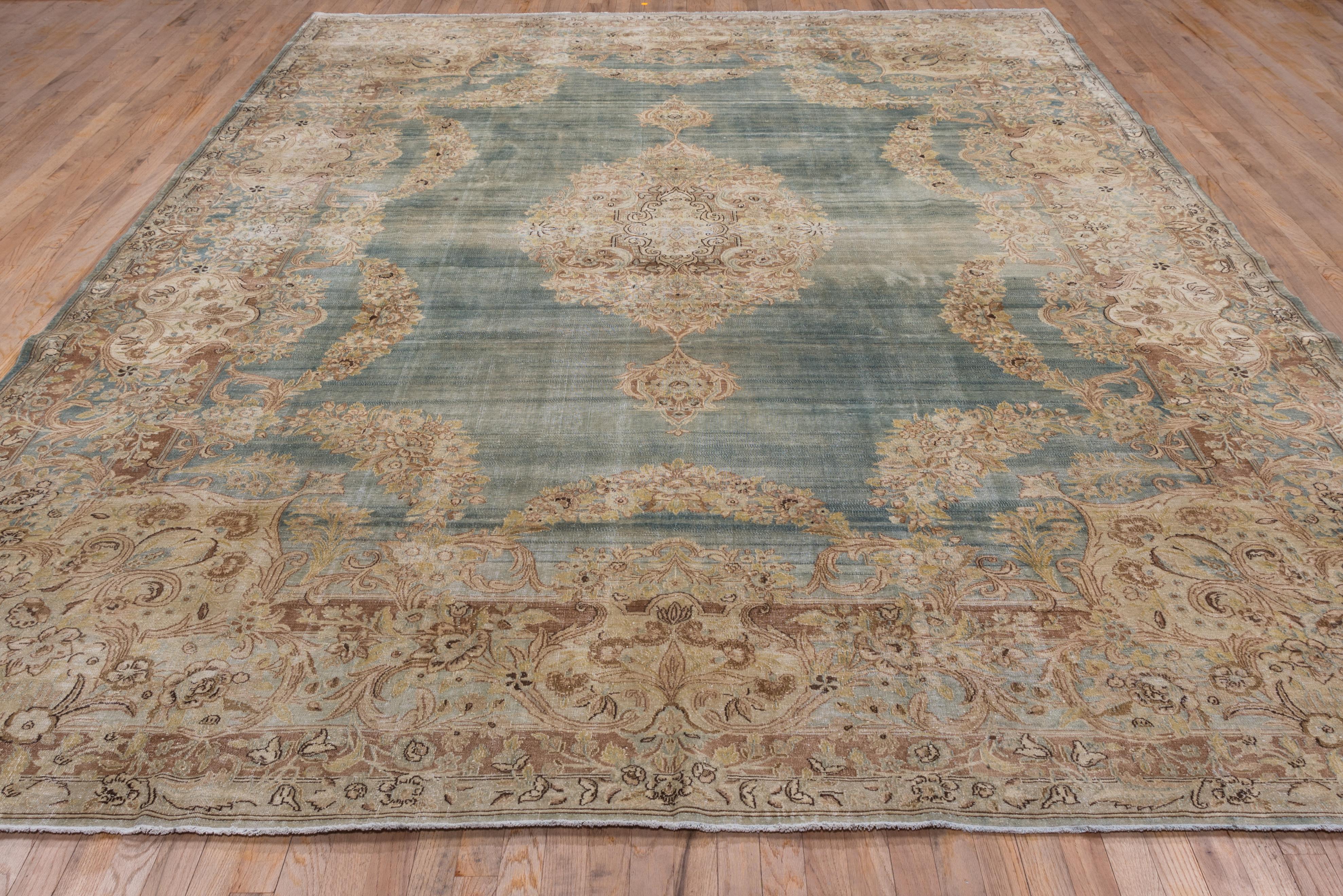 Antique Turkish Sivas Carpet, Blue Green Field, Formal Palette In Good Condition For Sale In New York, NY