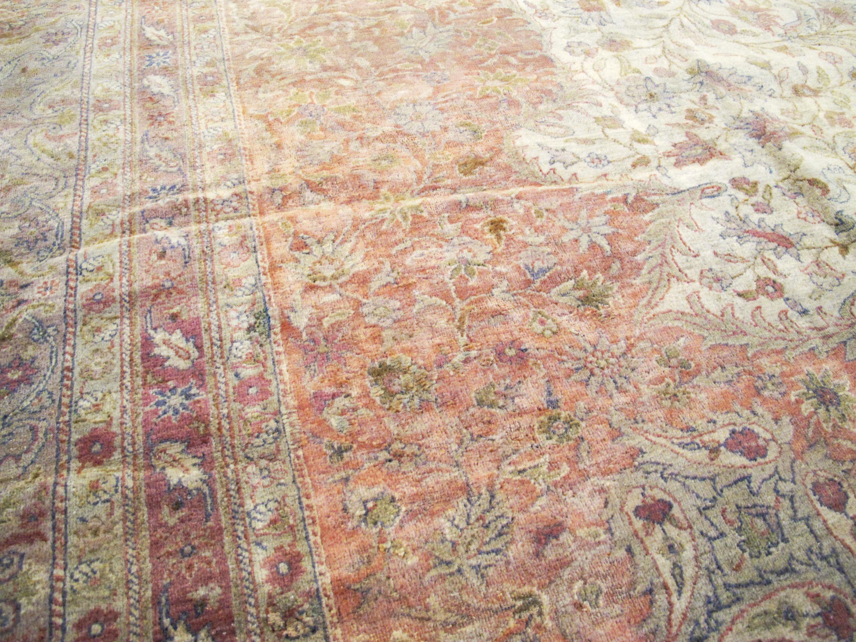20th Century Antique Turkish Sivas Carpet For Sale