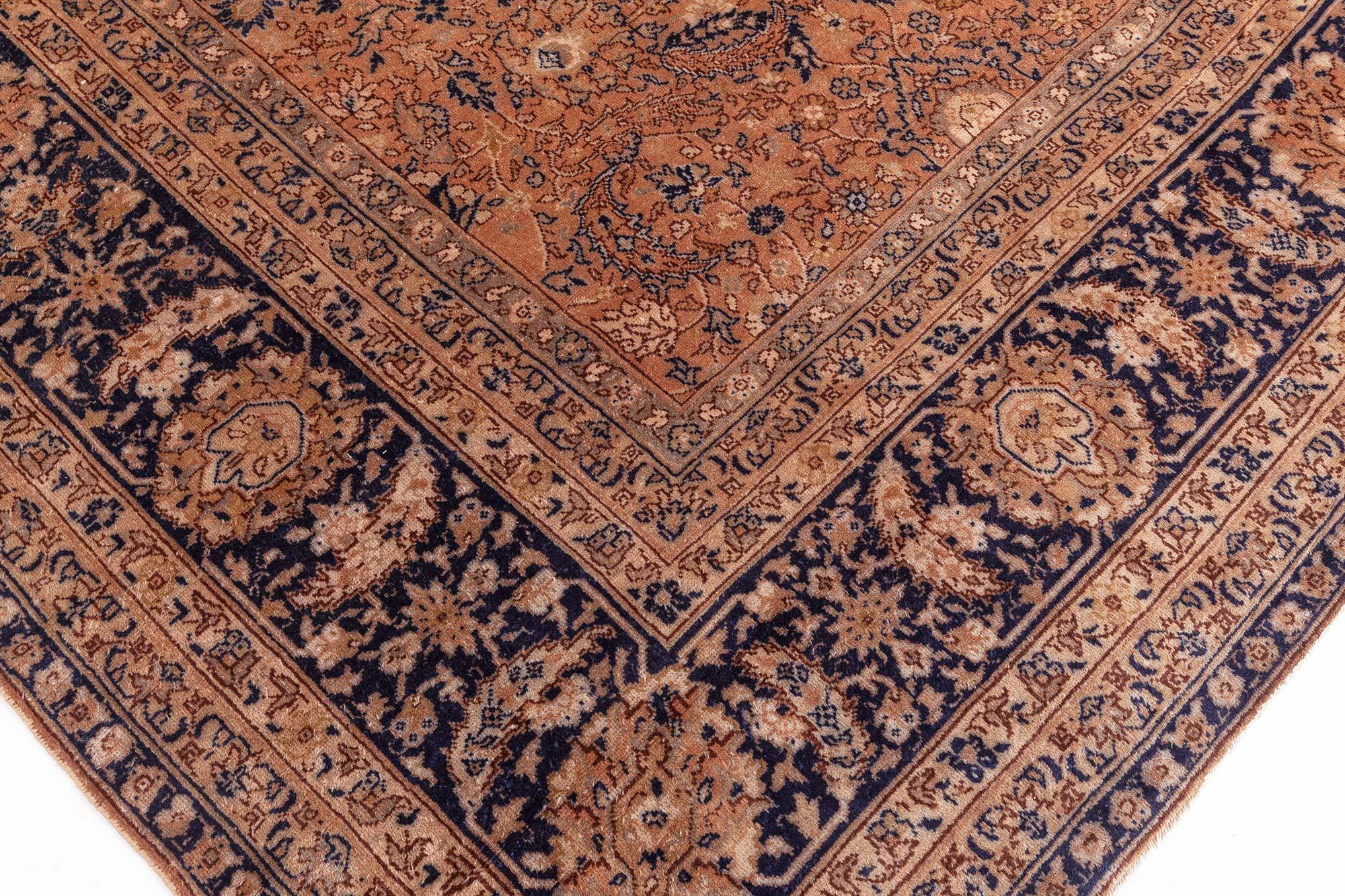 Antique Turkish Sivas handmade botanic carpet
Size: 13'9