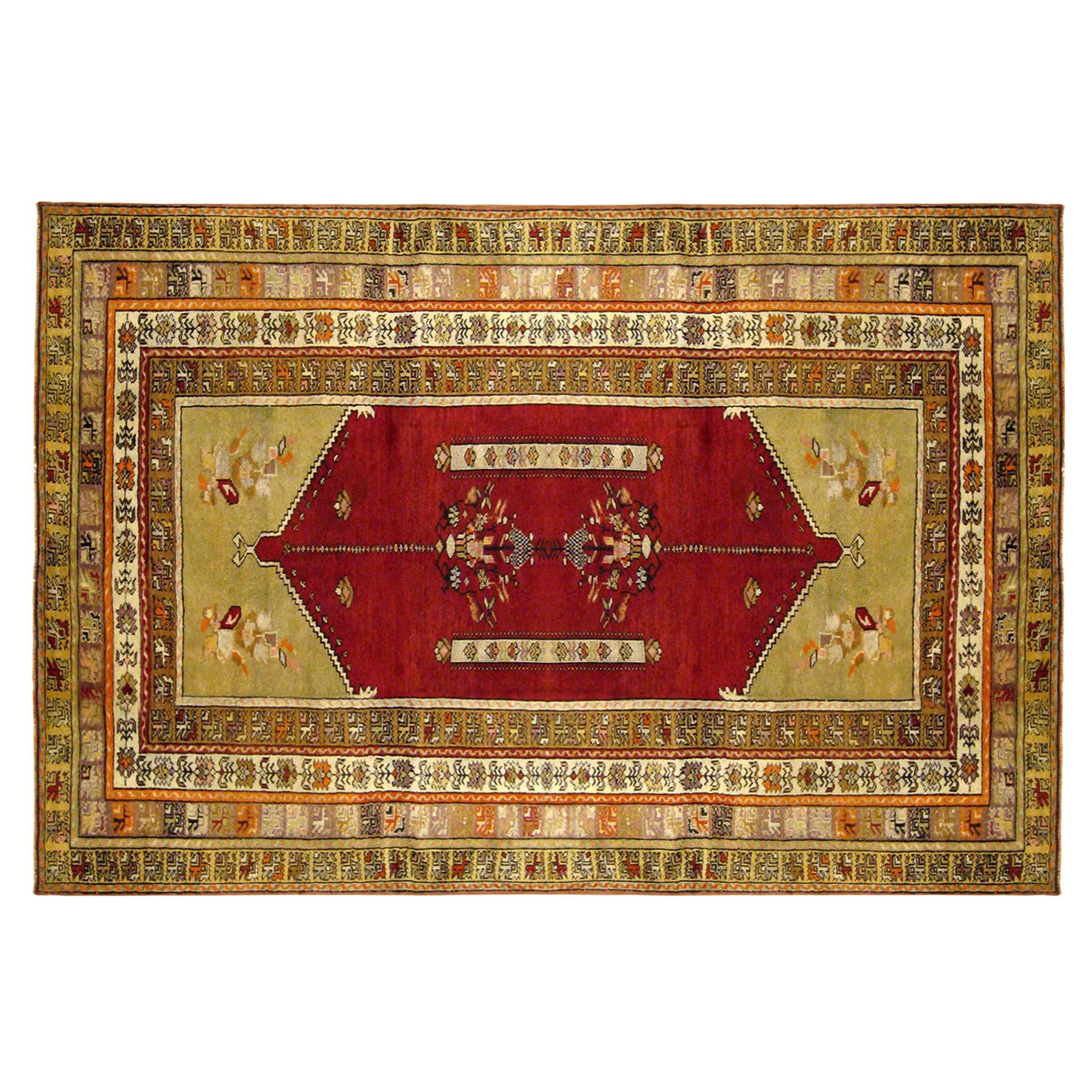 Antique Turkish Sivas Oriental Carpet, in Small Size w/ Central Medallion  For Sale