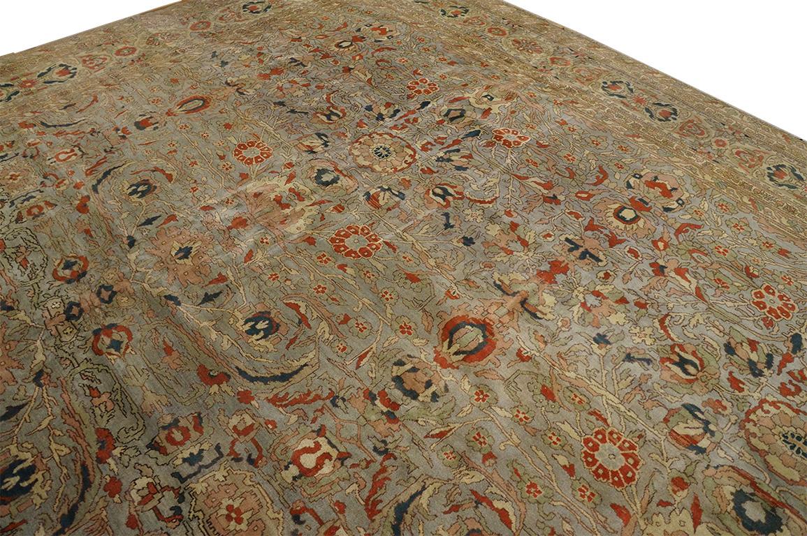 Early 20th Century Turkish Sivas Carpet (  13'9