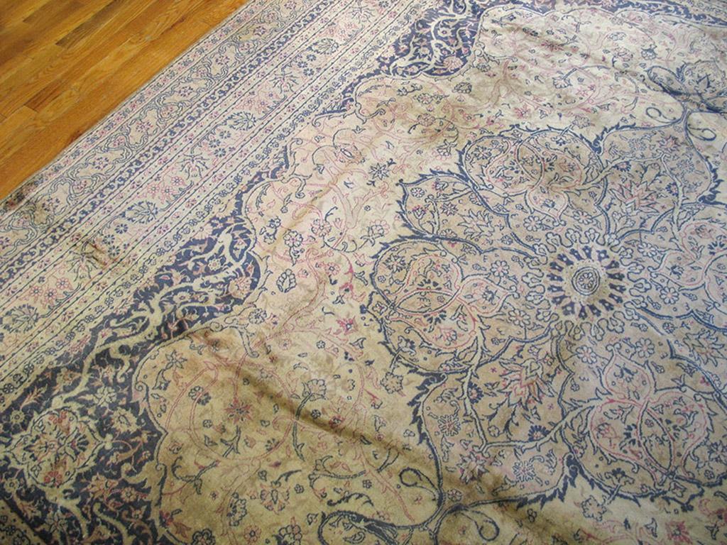 Antique Turkish Sivas Rug In Good Condition For Sale In New York, NY