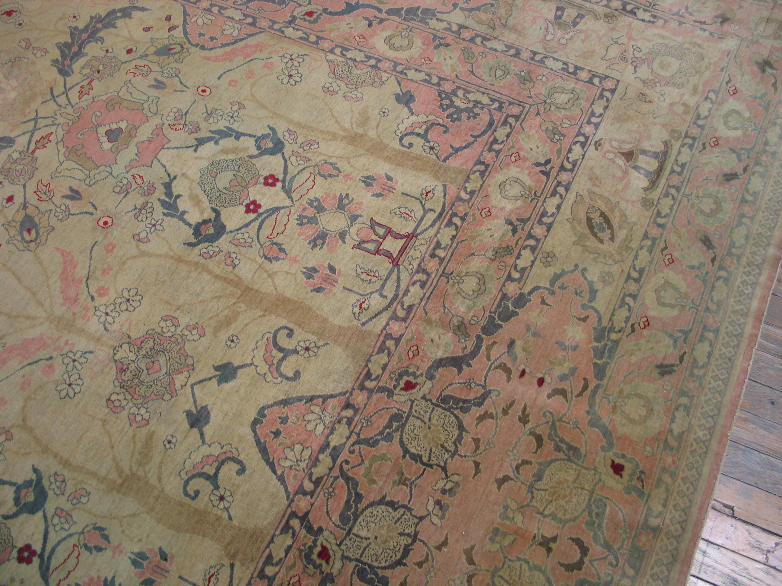 Wool 1920s Turkish Sivas Carpet ( 9'3