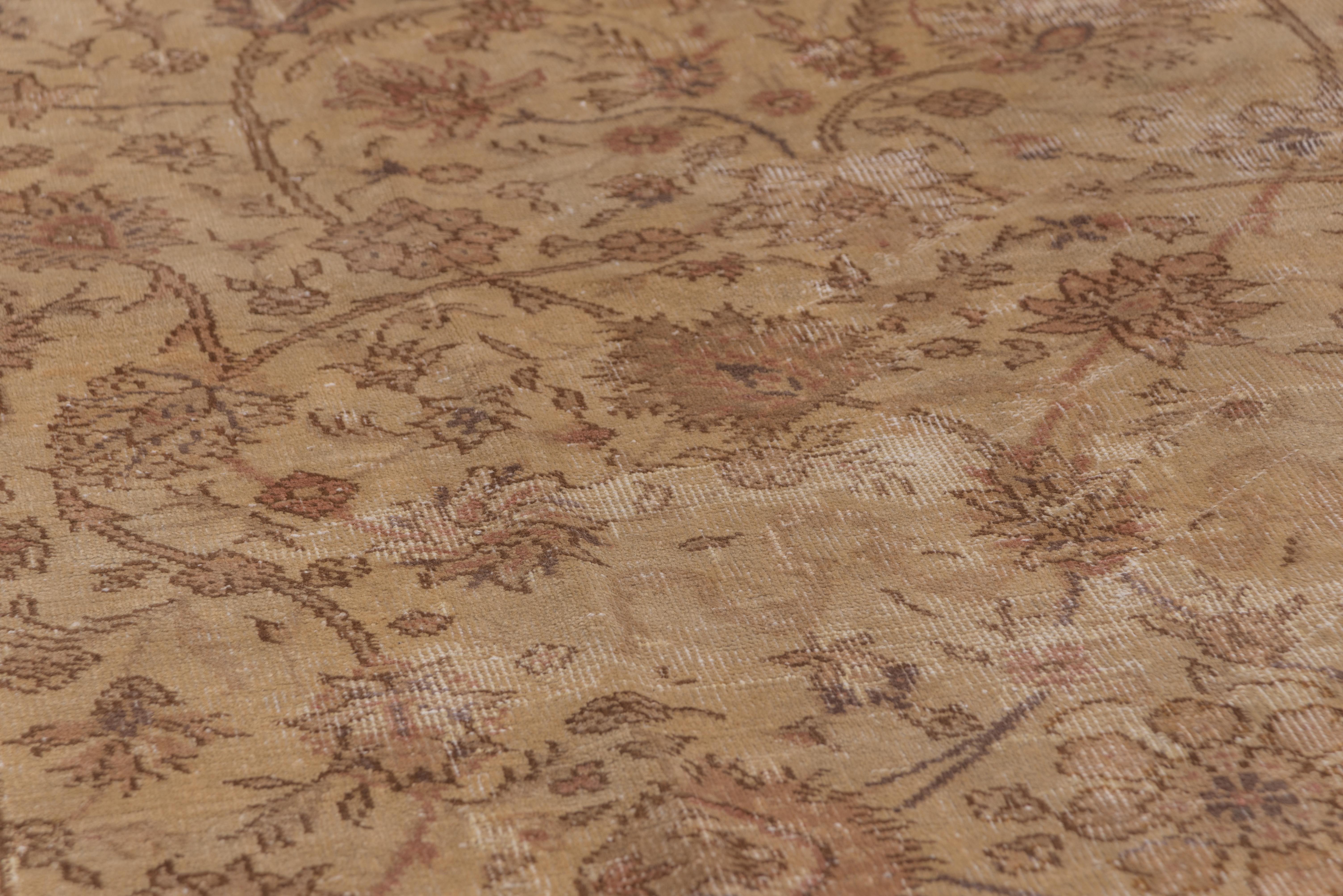 Antiker türkischer Sivas-Teppich, beige und braun, All-Over- Field, ca. 1920er Jahre im Angebot 1