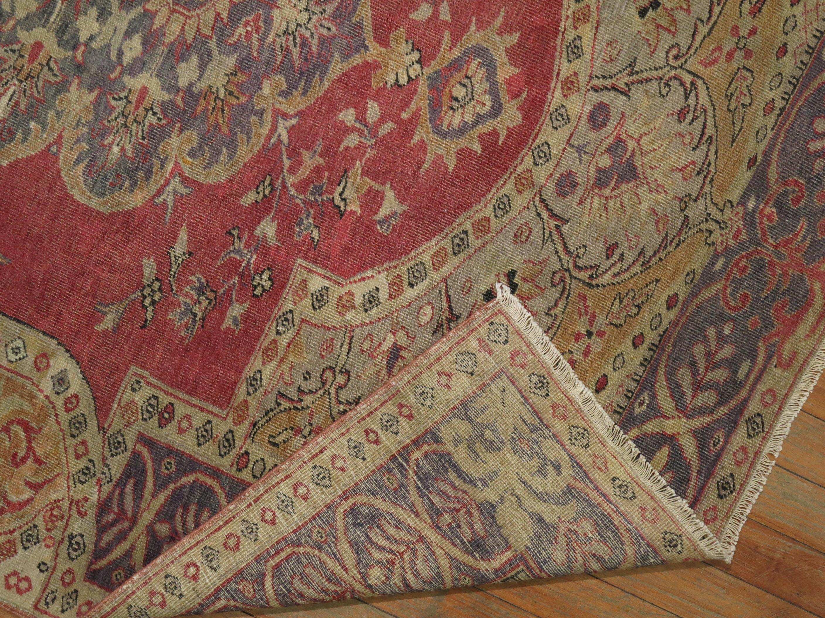 Antiker türkischer Sivas-Teppich im Zustand „Gut“ im Angebot in New York, NY