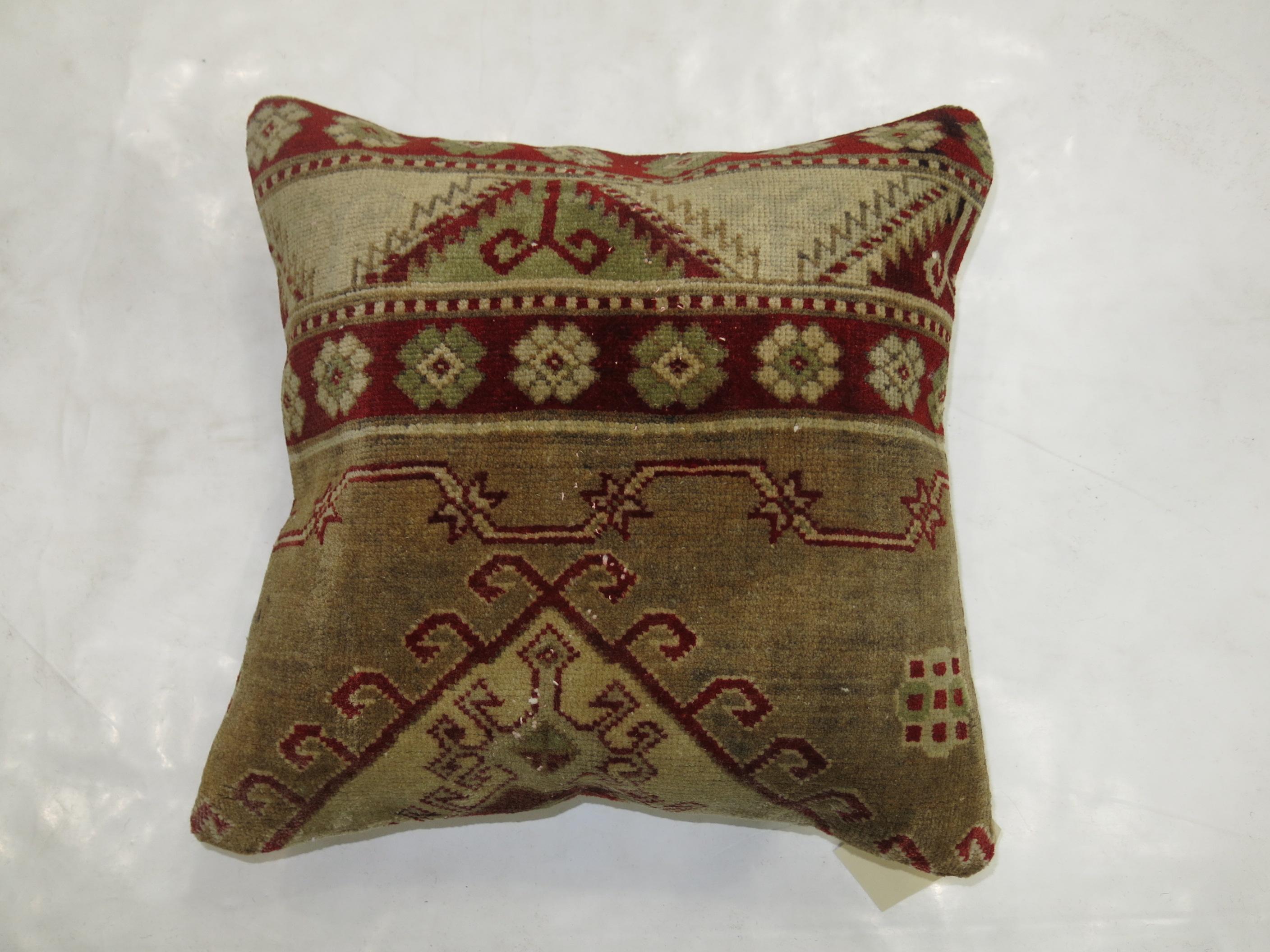 Antique Turkish Sivas Rug Pillow NO RESERVE In Good Condition For Sale In New York, NY