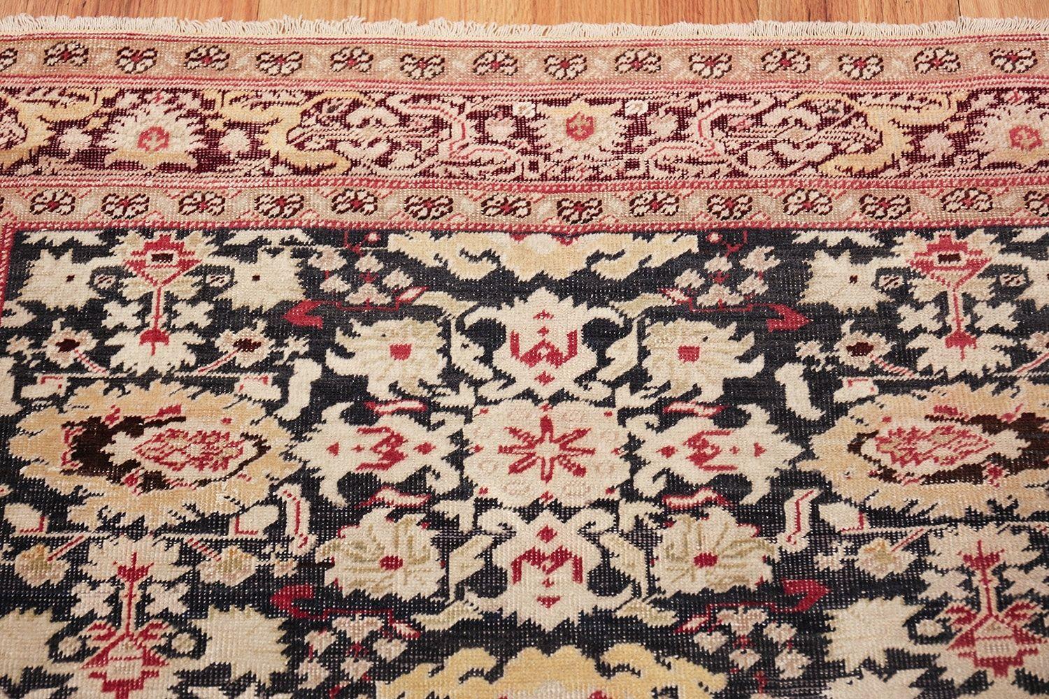 Hand-Knotted Antique Turkish Sivas Rug. Size: 4 ft 3 in x 5 ft 8 in For Sale