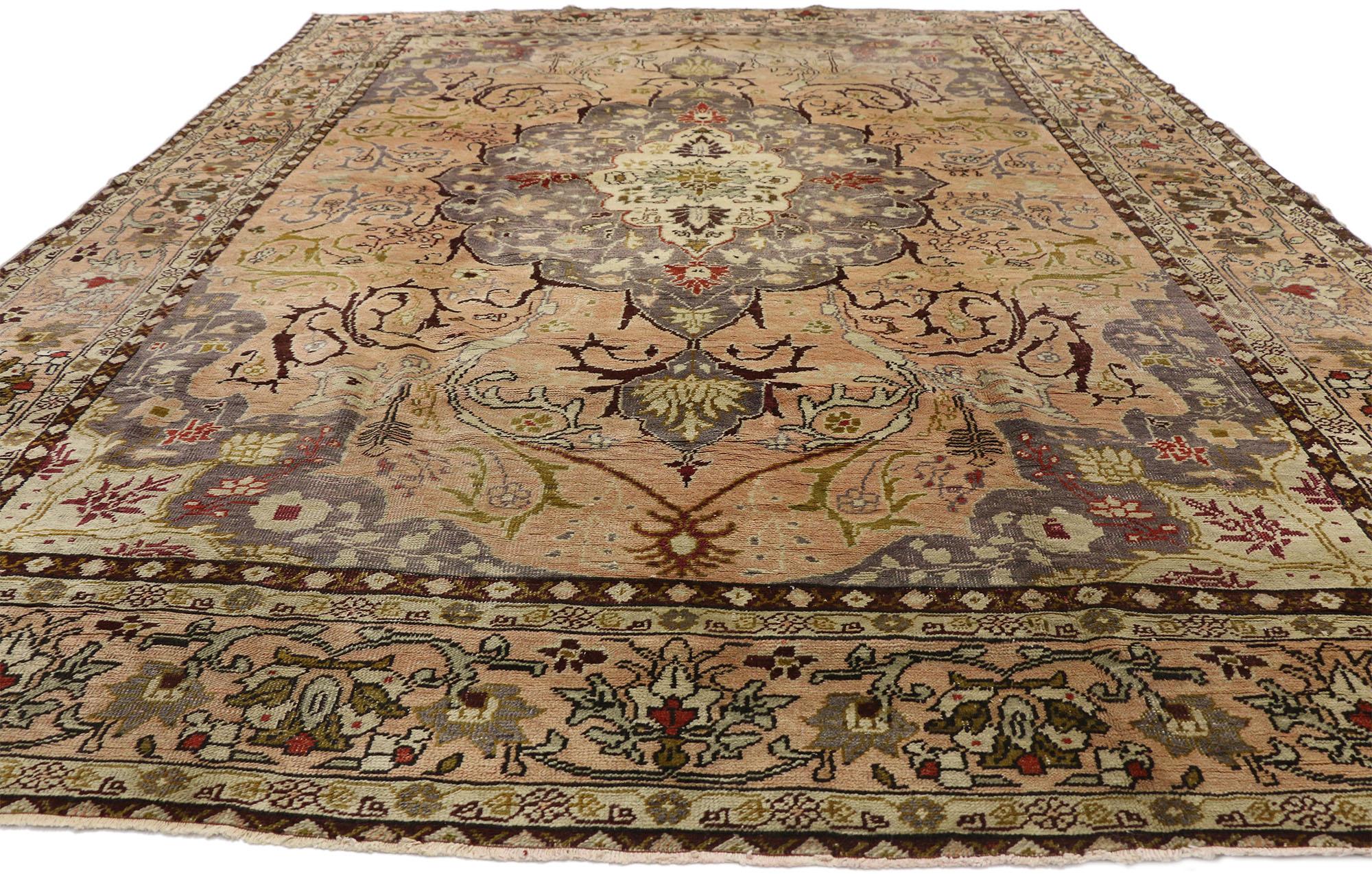 Antique Turkish Sivas Rug with Soft French Art Nouveau Style In Good Condition For Sale In Dallas, TX