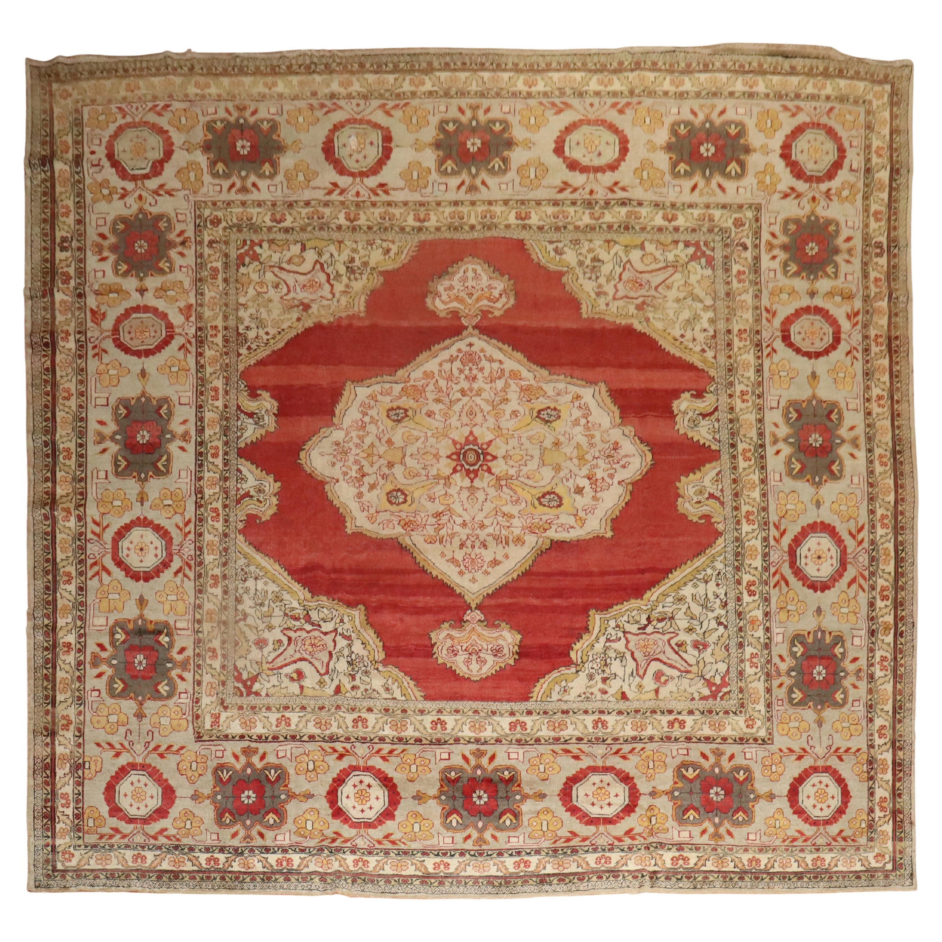 Tapis carré turc ancien Sivas en vente