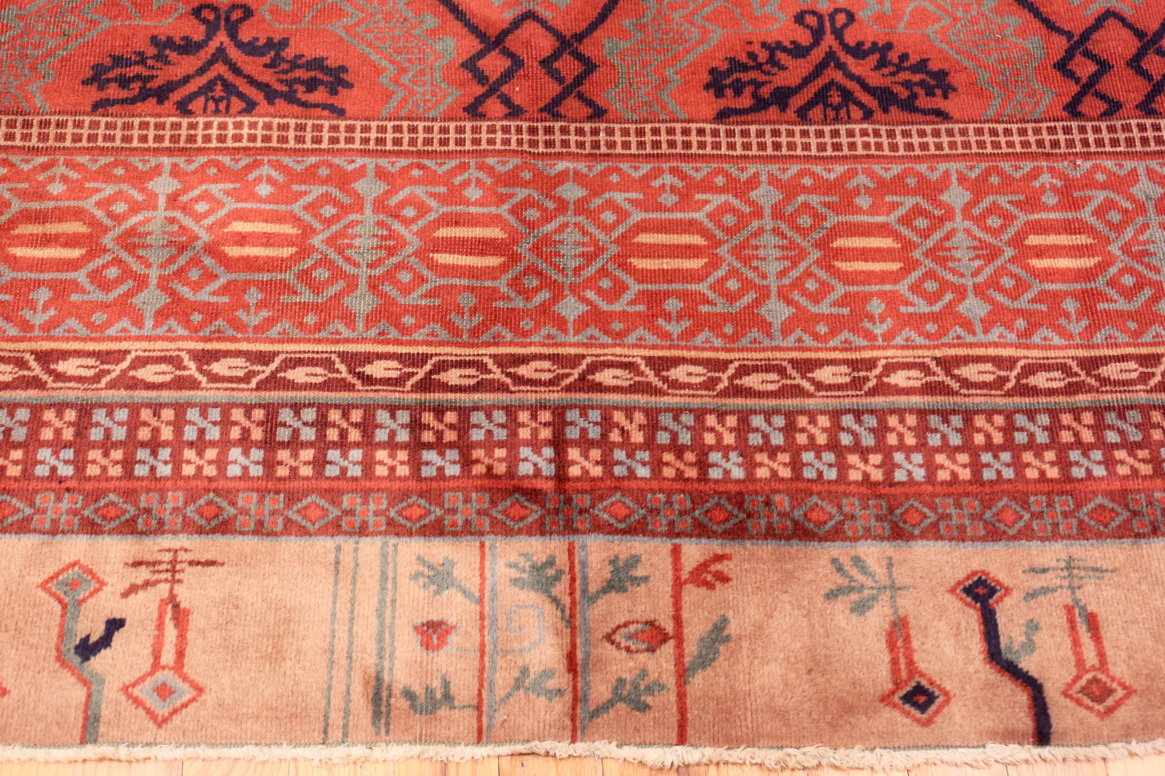 A magnificent Antique Turkish Smyrna Area Rug, country of origin/rug type: antique Turkish rugs, circa date: 1920. Size: 10 ft 5 in x 13 ft 9 in (3.17 m x 4.19 m)


