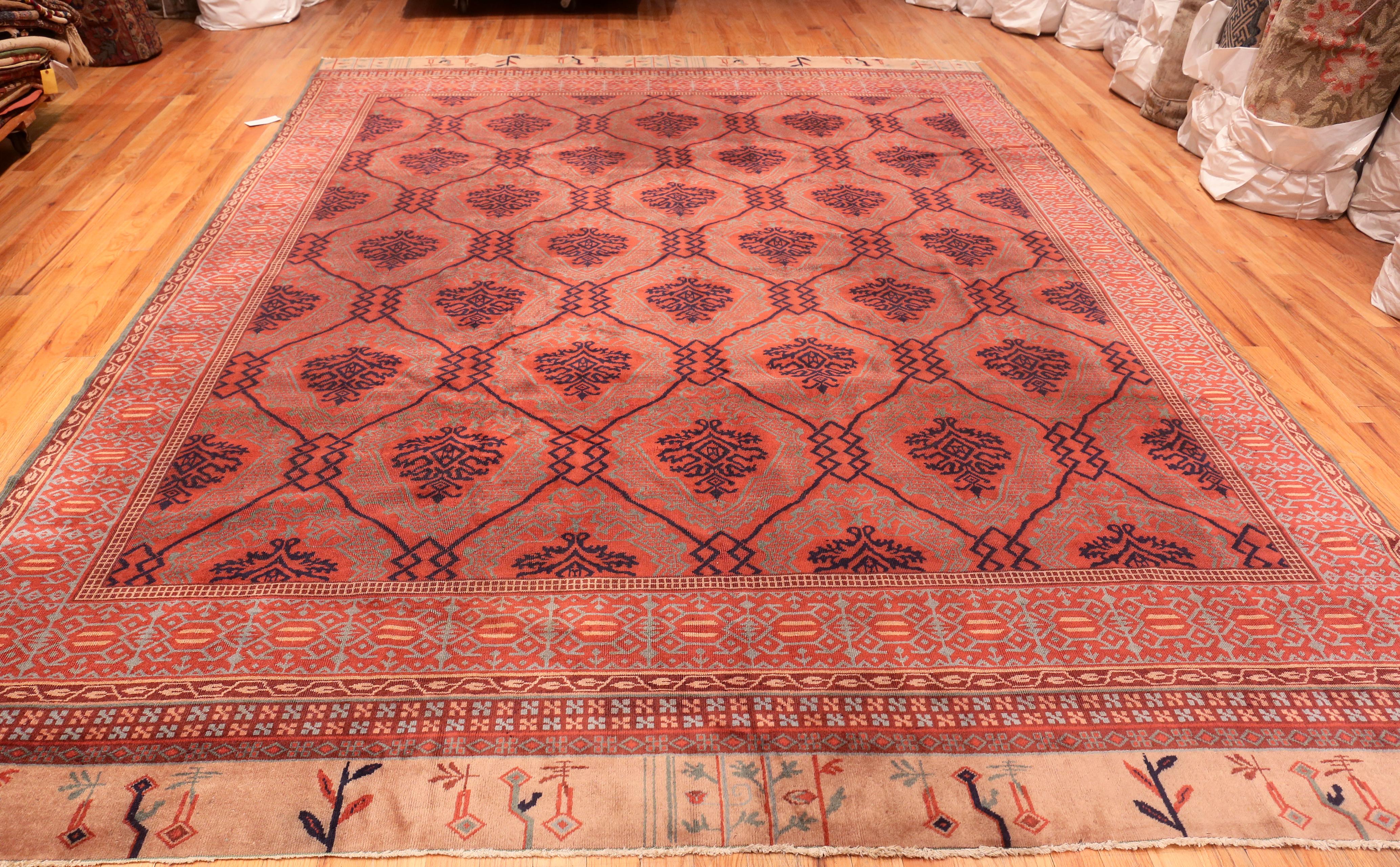 Antique Turkish Smyrna Area Rug. 10 ft 5 in x 13 ft 9 in For Sale 1