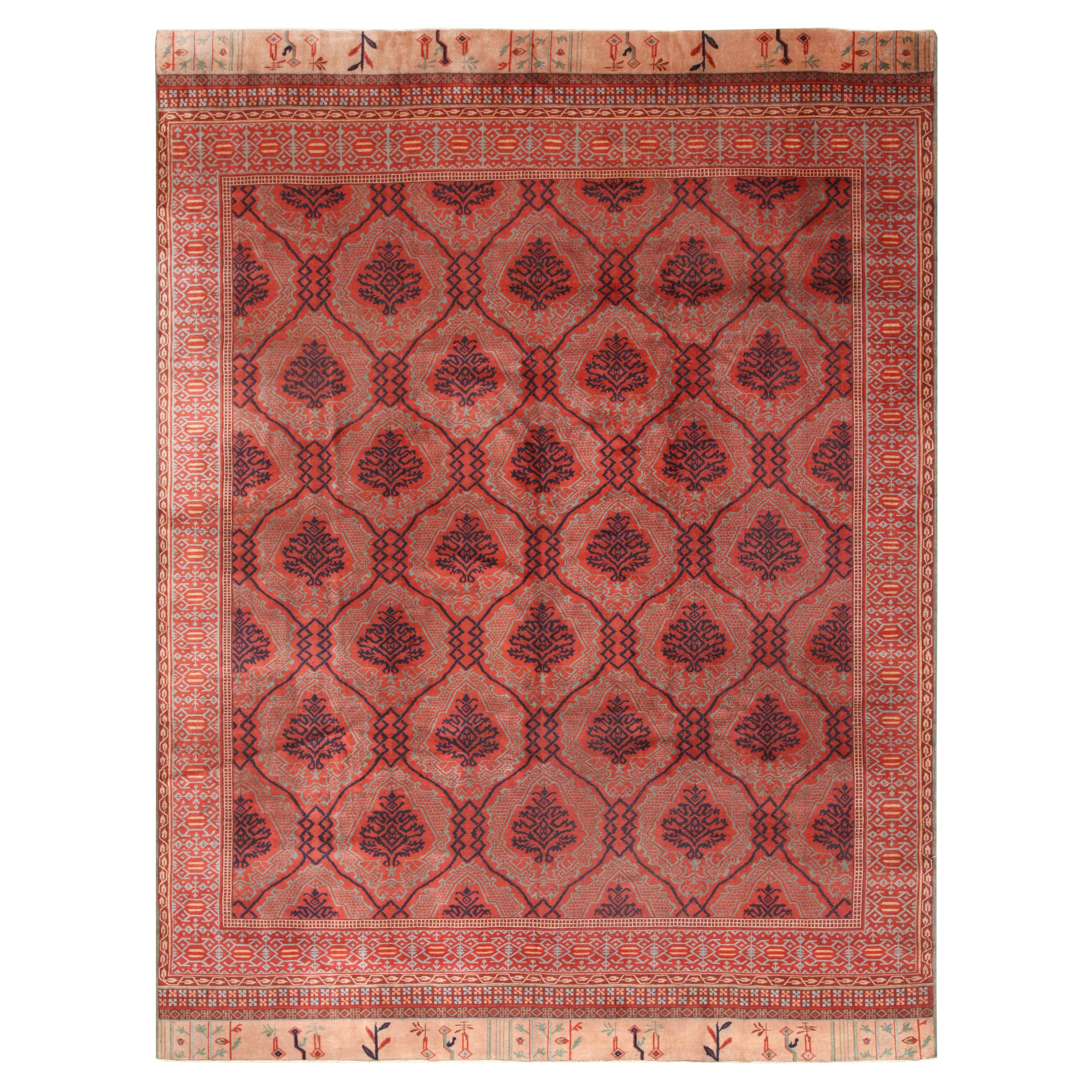 Antique Turkish Smyrna Area Rug. 10 ft 5 in x 13 ft 9 in For Sale