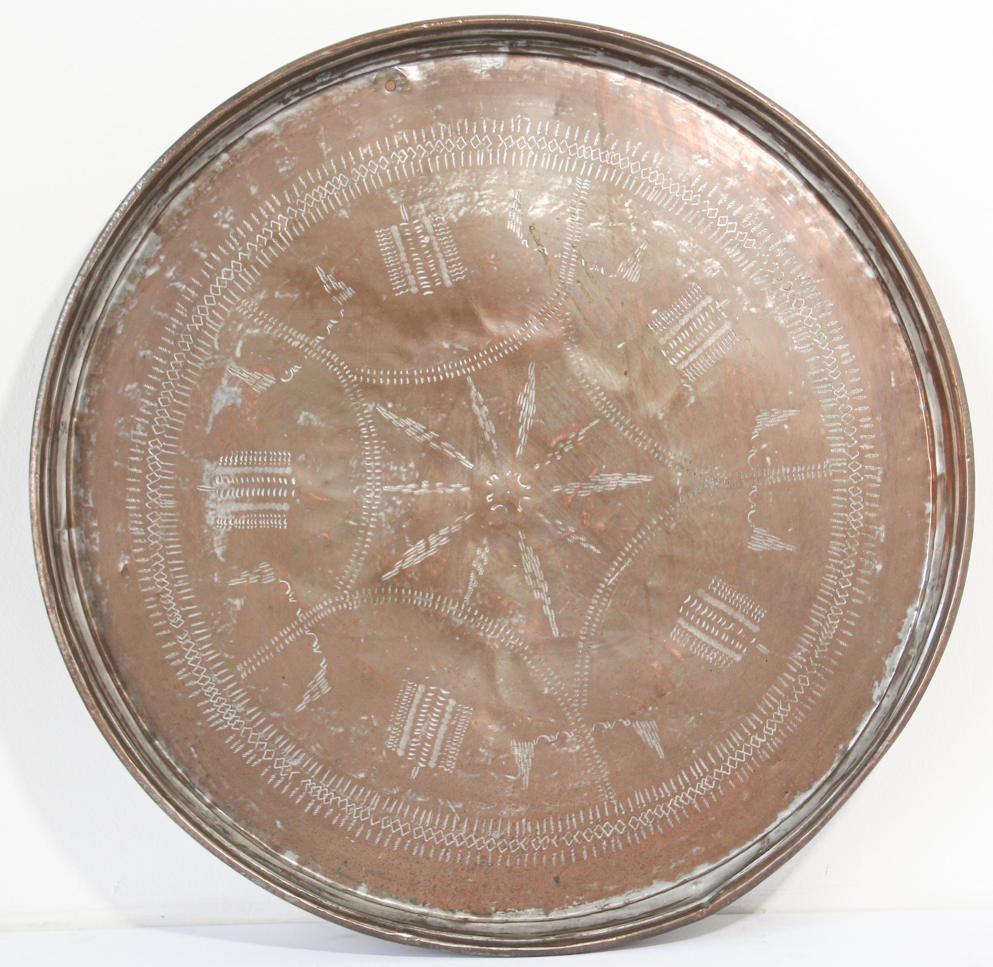 Antique Turkish Tinned Copper Circular Serving Tray In Good Condition For Sale In North Hollywood, CA