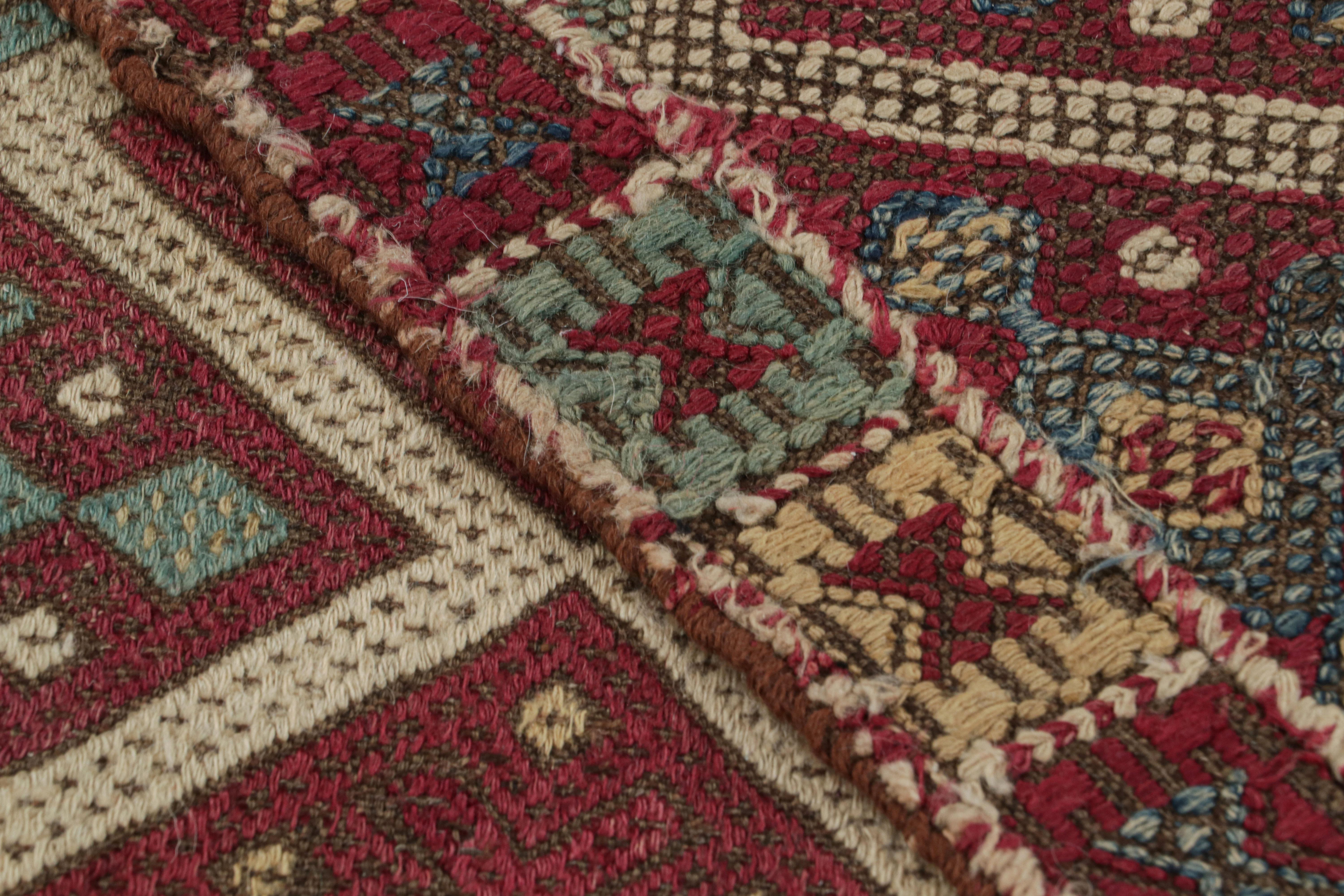 Laine Tapis Kilim turc ancien transitionnel en laine rouge et bleue de Rug & Kilim en vente